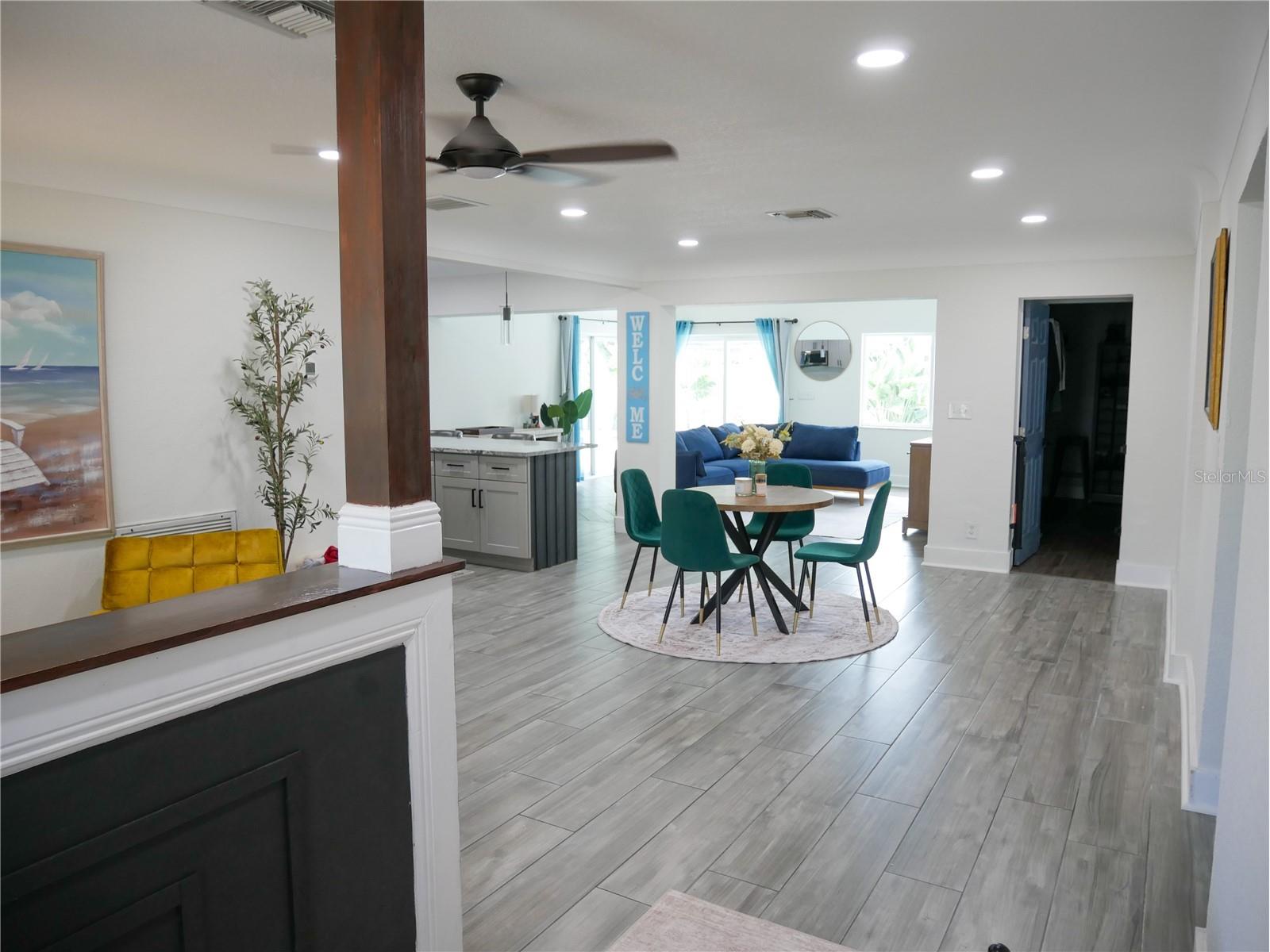 8280 32nd Avenue N Saint Petersburg FL 33710 TB8527852 image2