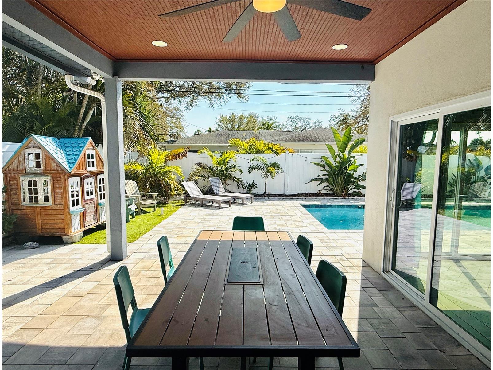 8280 32nd Avenue N Saint Petersburg FL 33710 TB8527852 image34