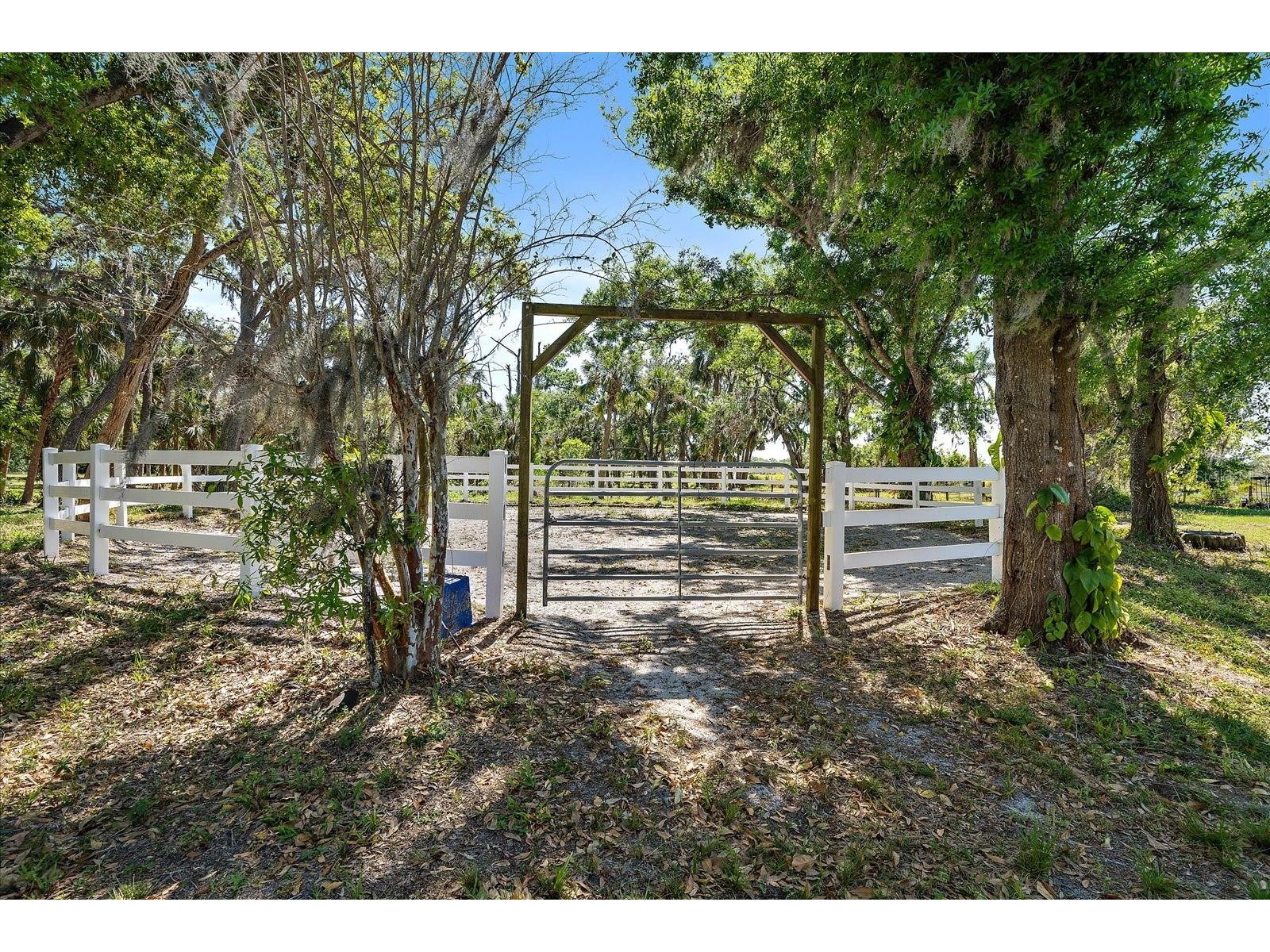 8280 Ibis Street Sarasota FL 34241 A4647903 image45