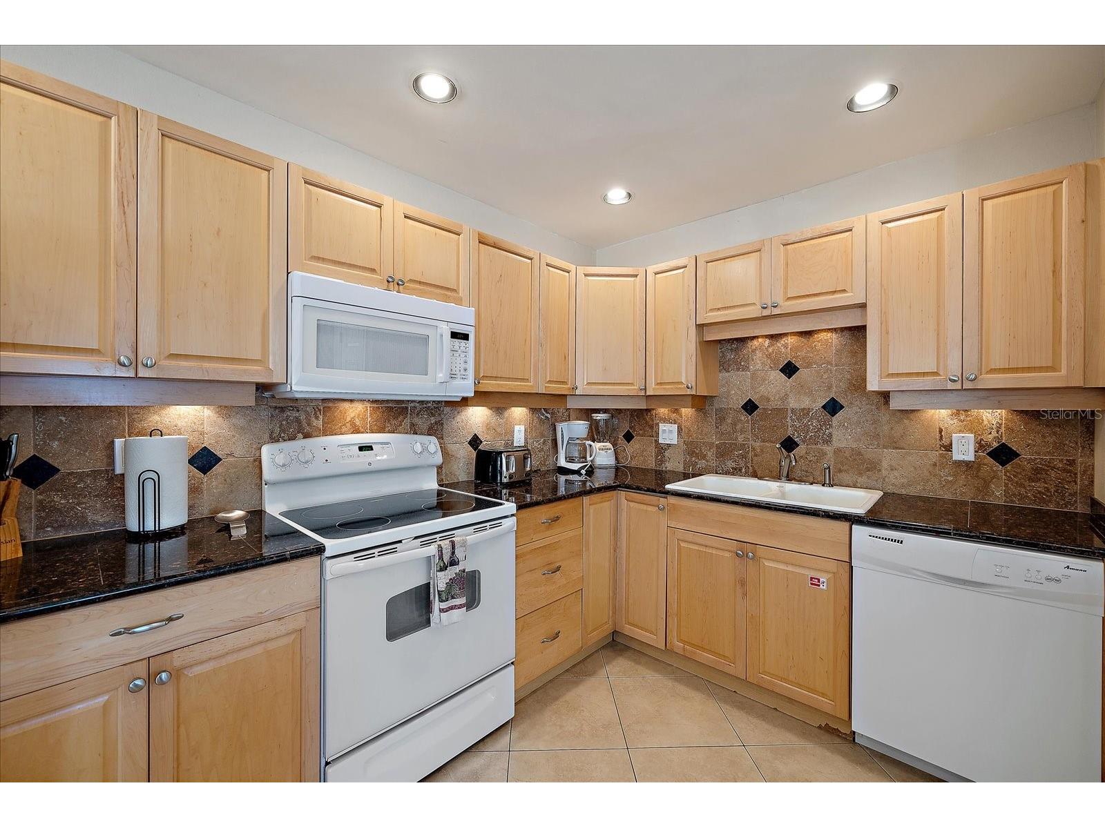 8280 Ibis Street Sarasota FL 34241 A4647903 image78