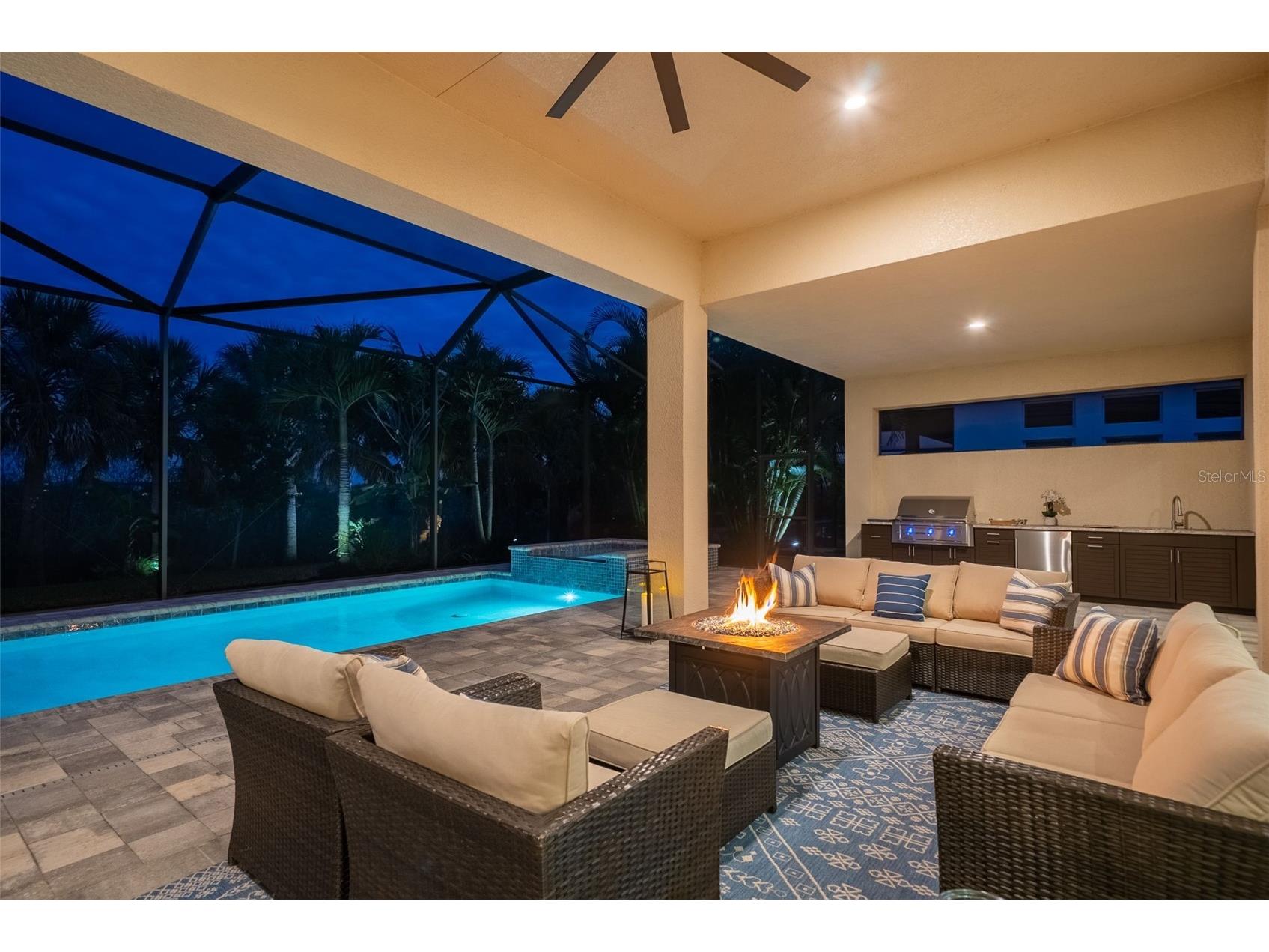 8280 Redonda Loop Lakewood Ranch FL 34202 A4676403 image59