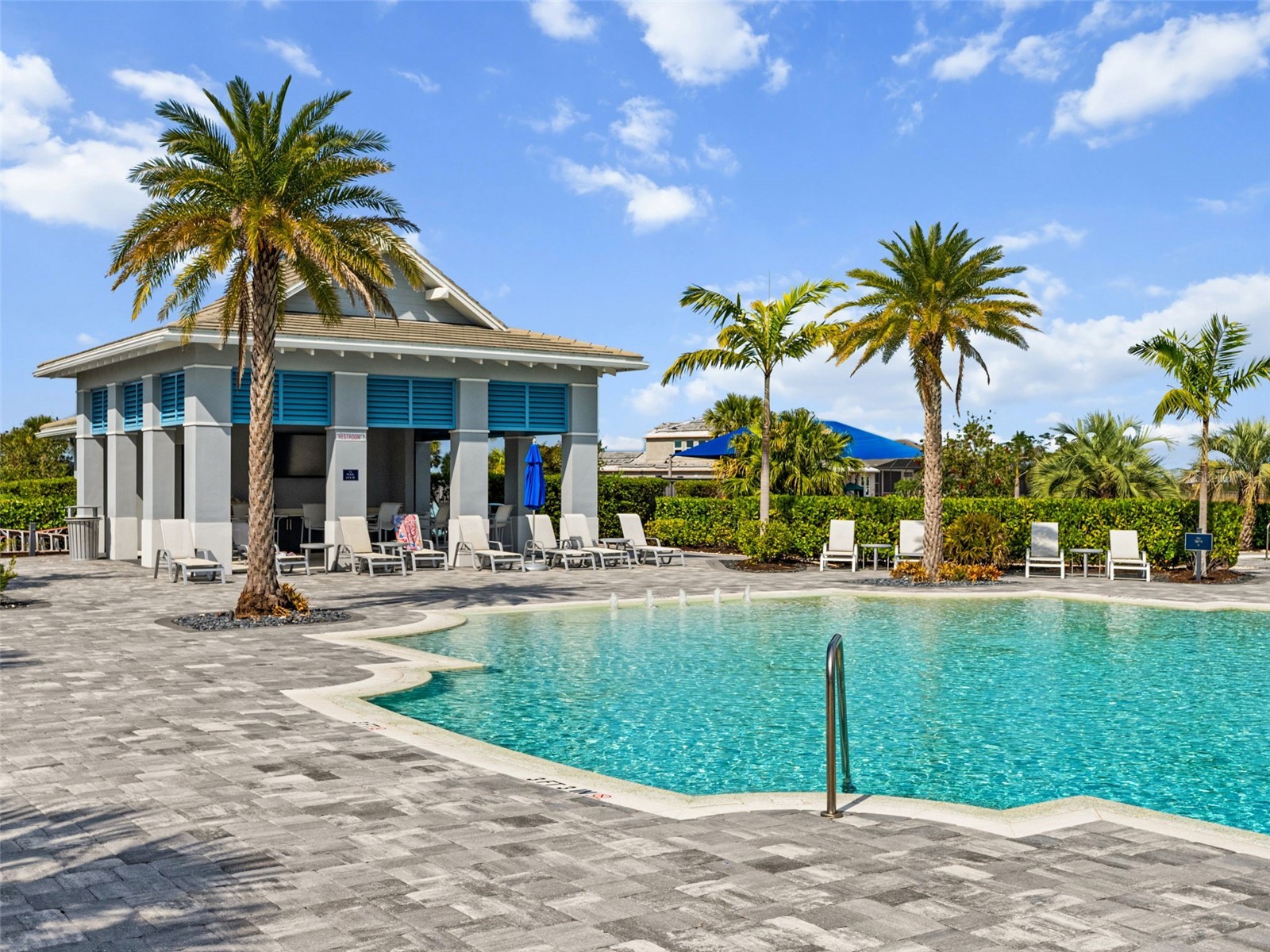 8280 Redonda Loop Lakewood Ranch FL 34202 A4676403 image90