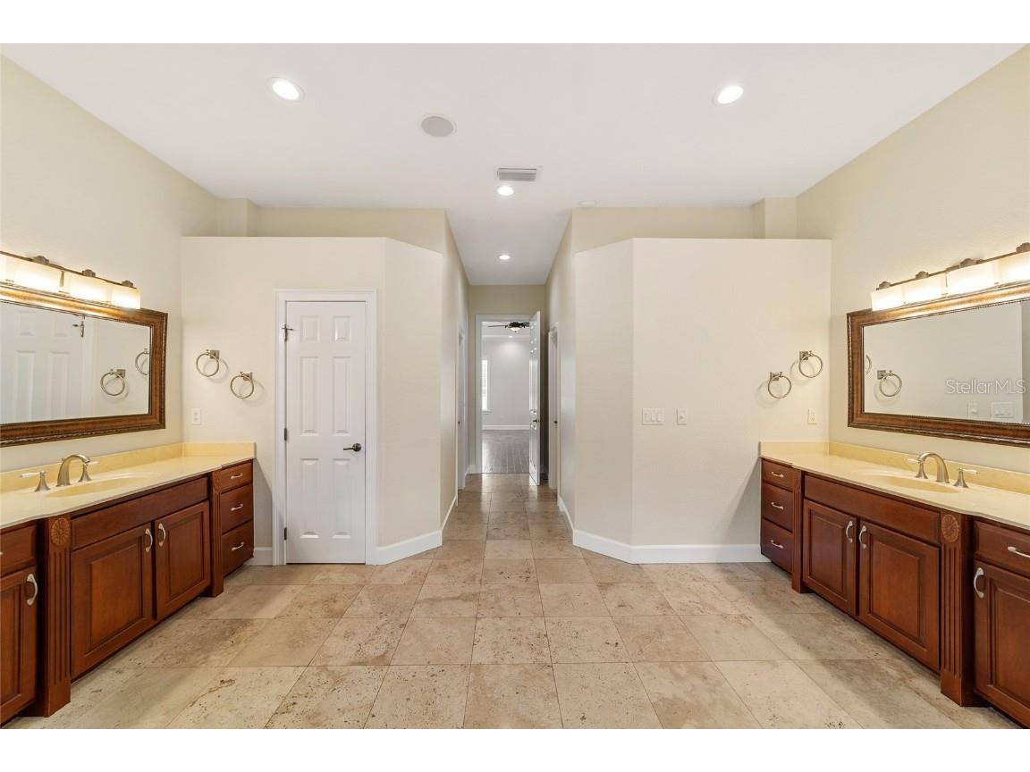 8280 SE 15th Court Ocala FL 34480 OM687331 image24