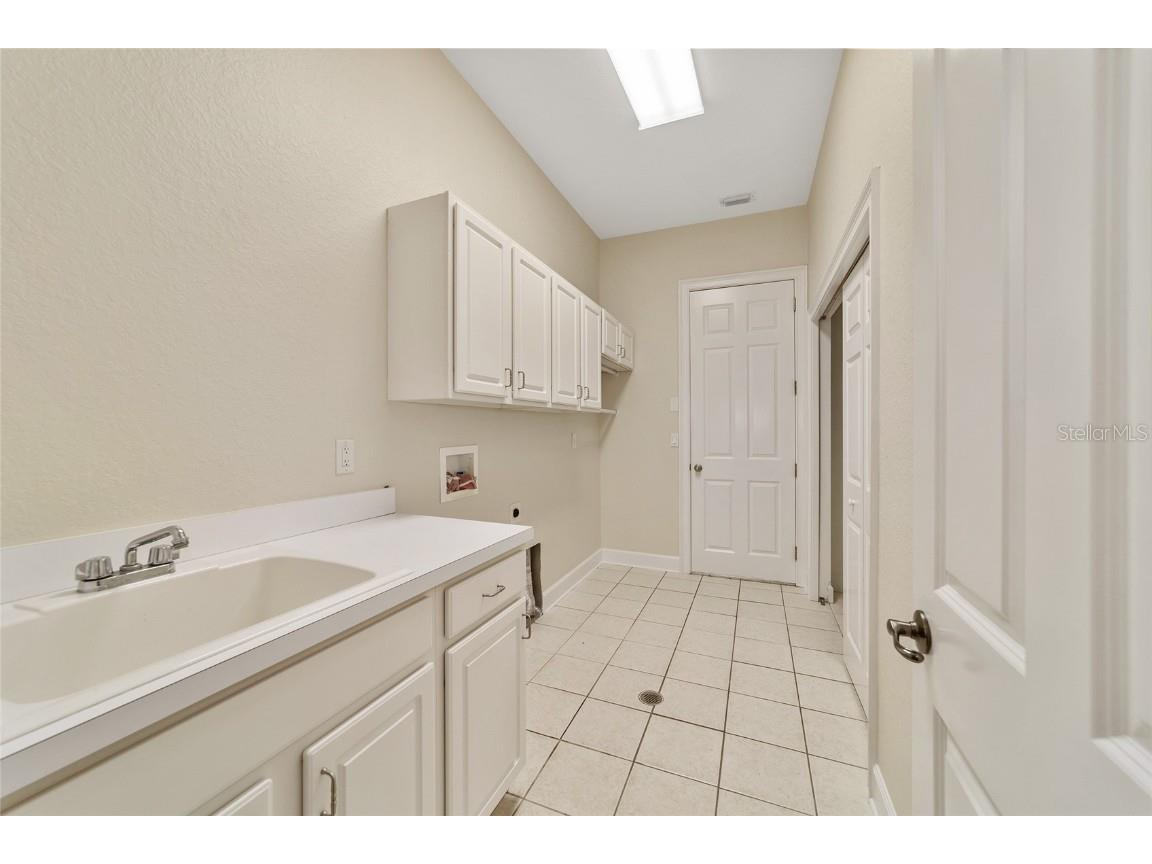 8280 SE 15th Court Ocala FL 34480 OM687331 image33