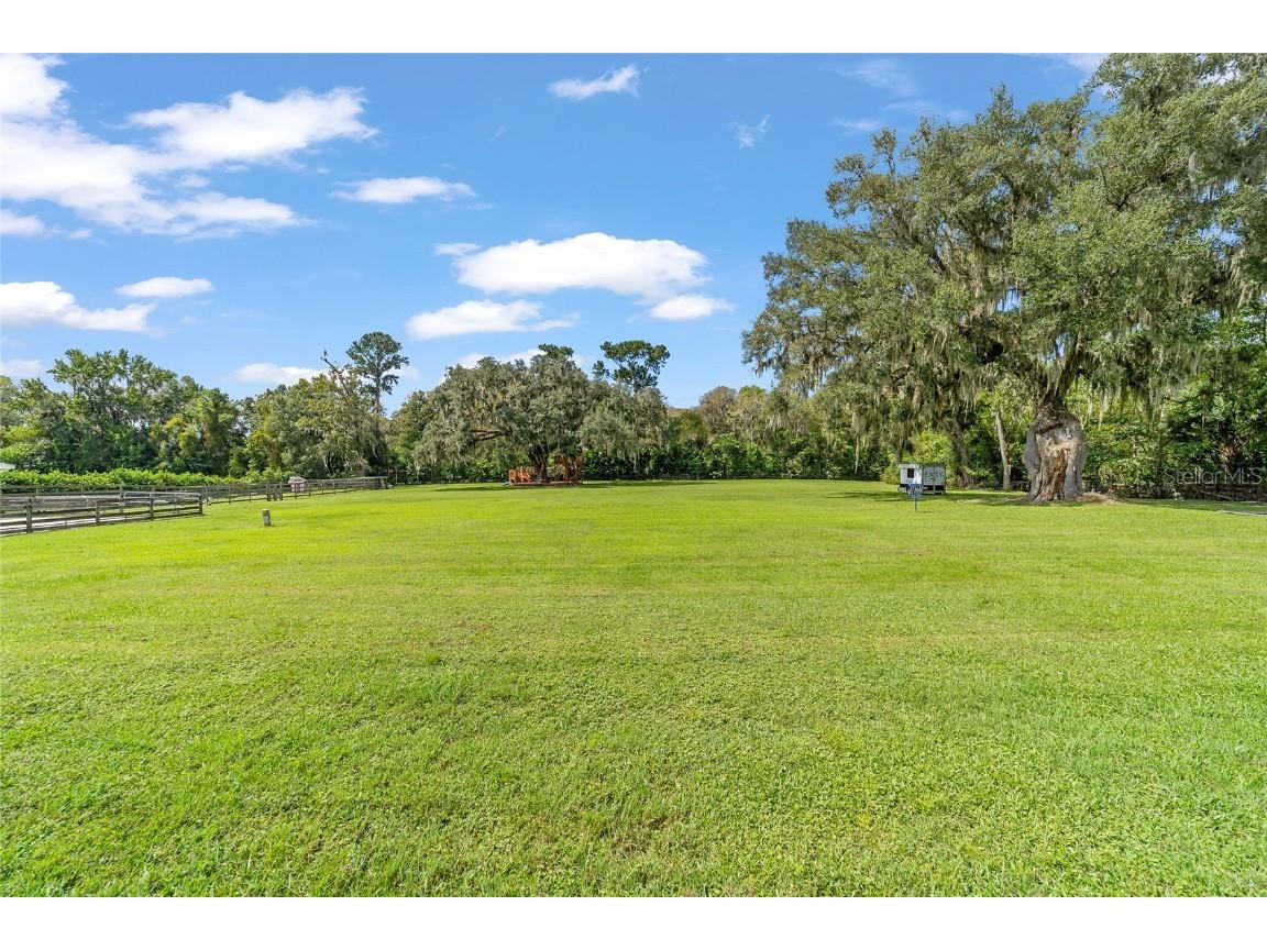 8280 SE 15th Court Ocala FL 34480 OM687331 image57