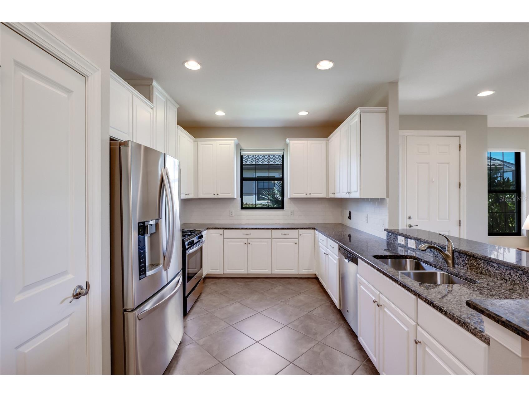 8280 Varenna Drive Sarasota FL 34231 A4690407 image12