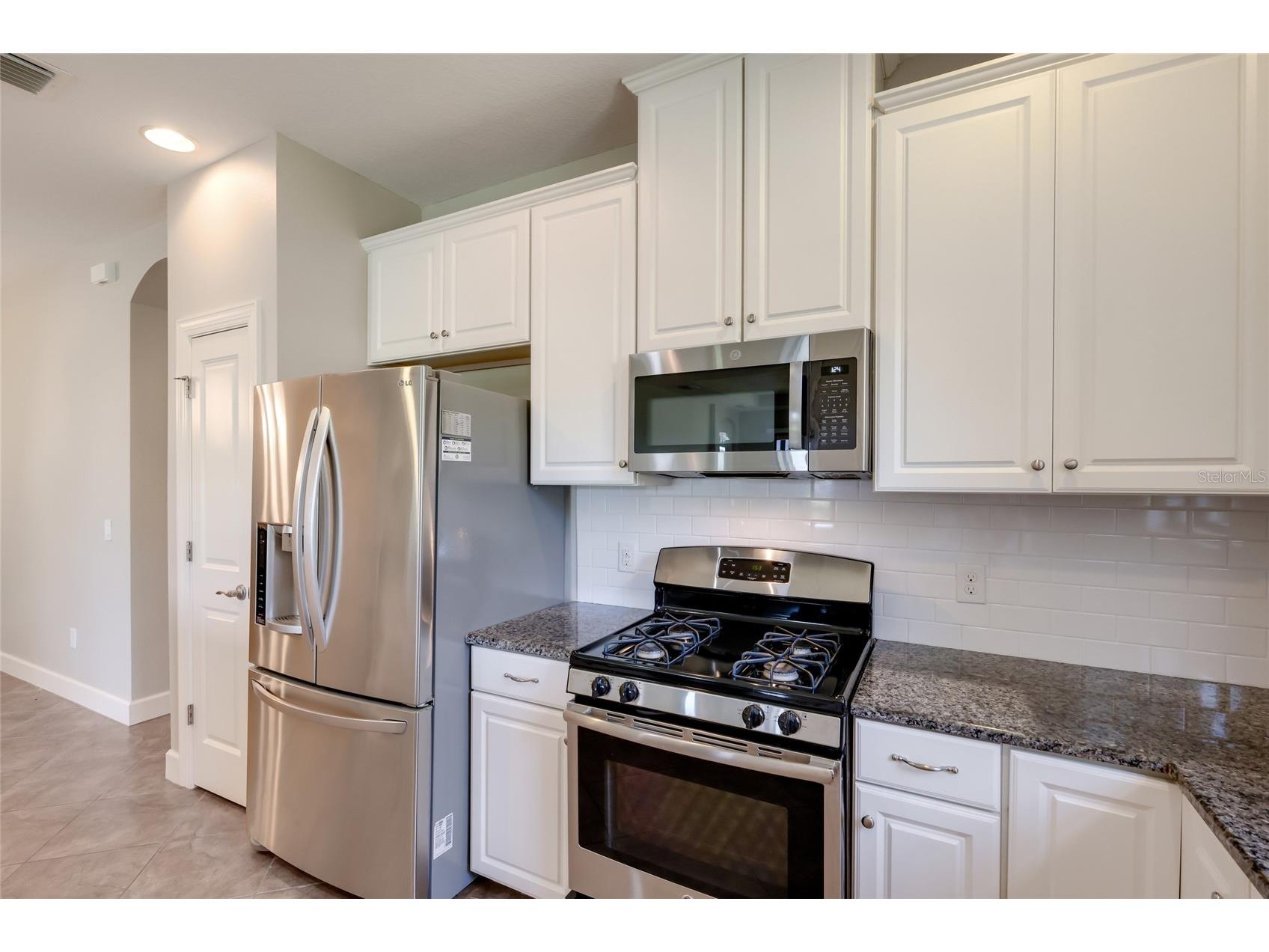 8280 Varenna Drive Sarasota FL 34231 A4690407 image13