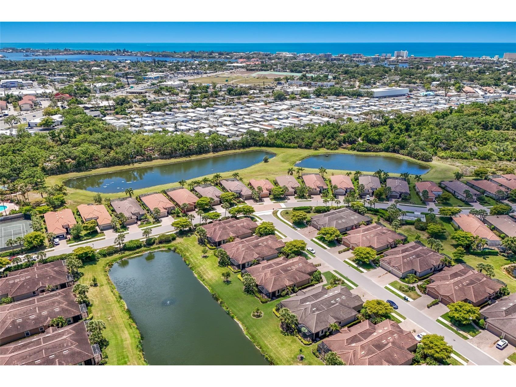 8280 Varenna Drive Sarasota FL 34231 A4690407 image32