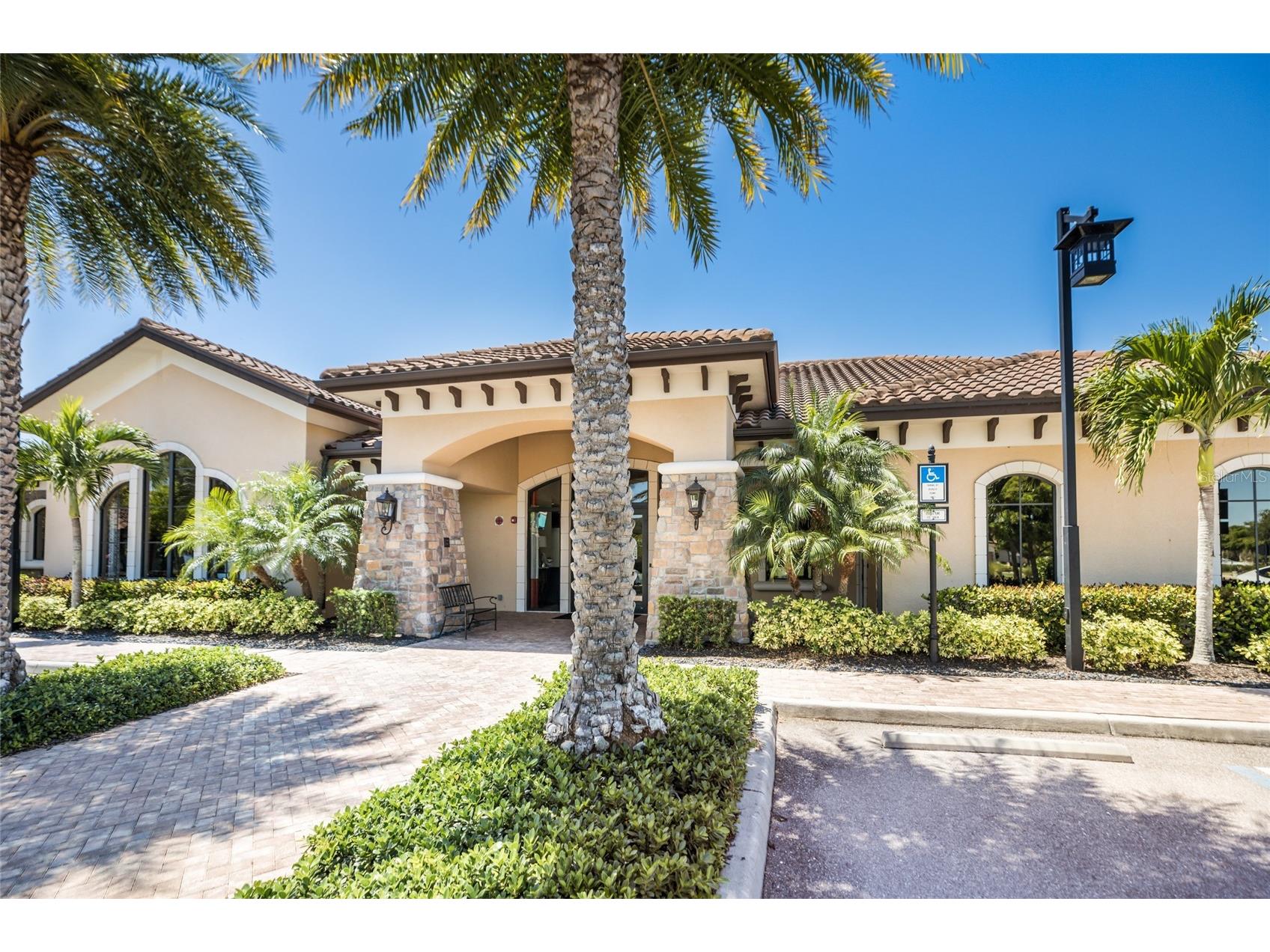 8280 Varenna Drive Sarasota FL 34231 A4690407 image36