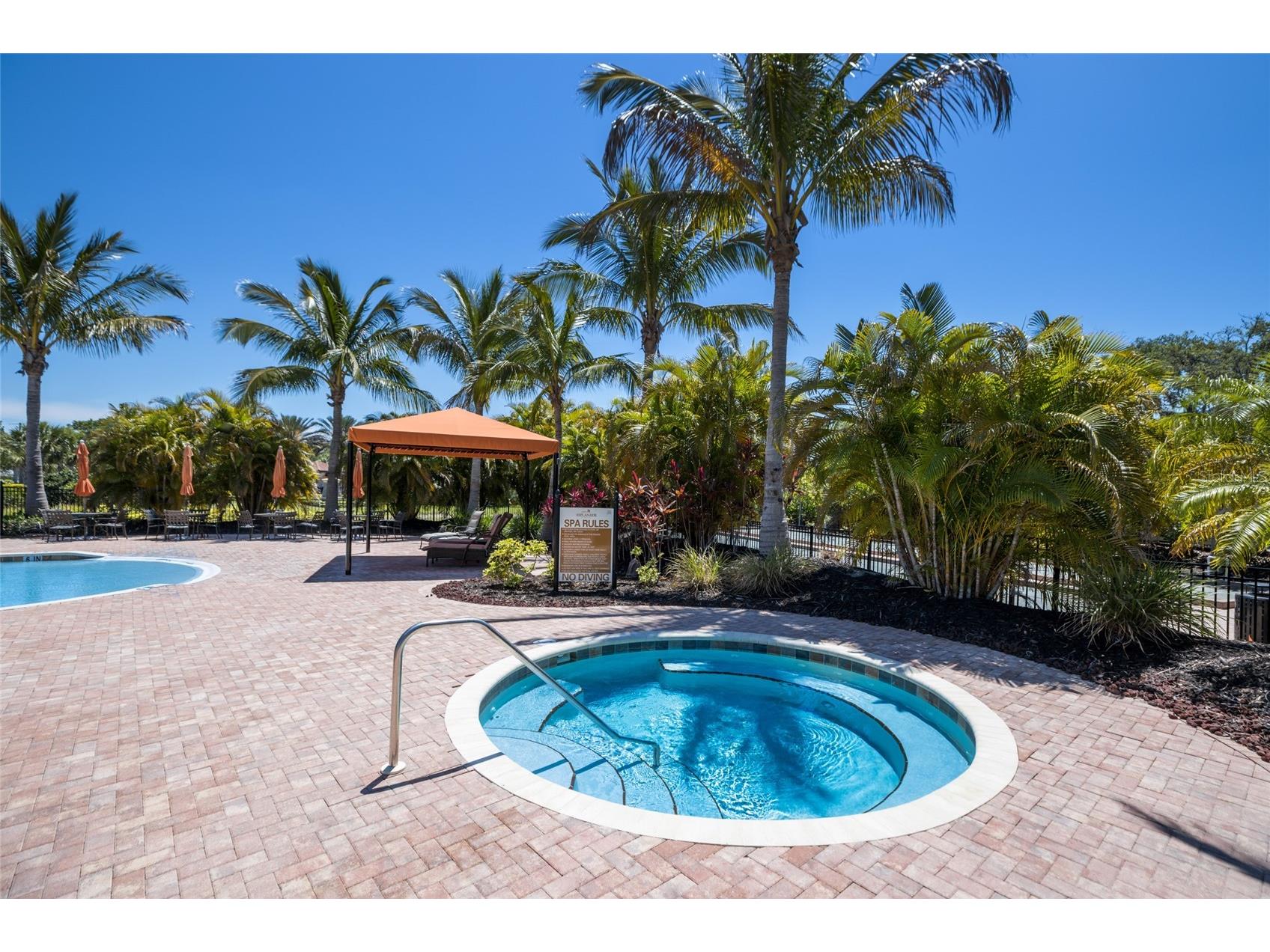 8280 Varenna Drive Sarasota FL 34231 A4690407 image46