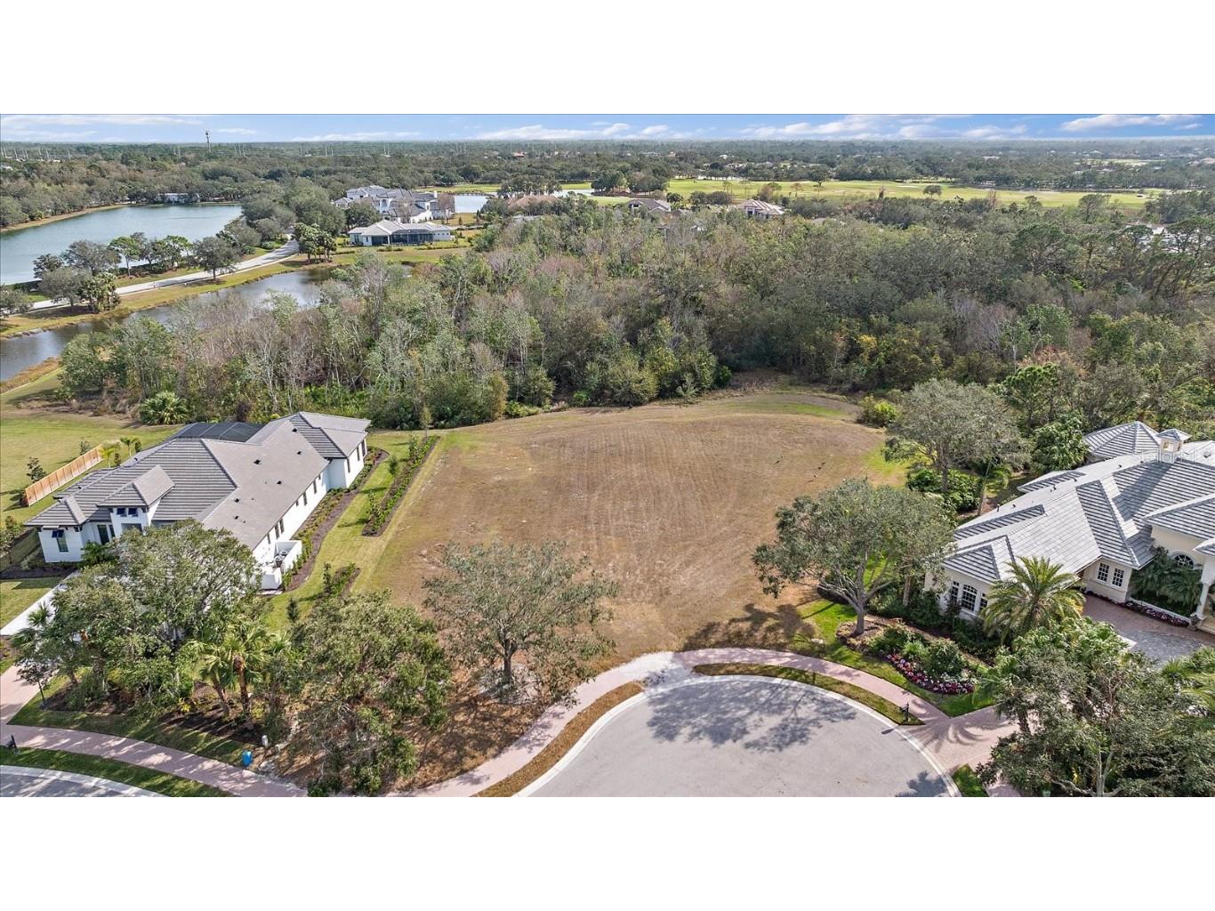 8281 Archers Court Sarasota FL 34240 A4613862 image1