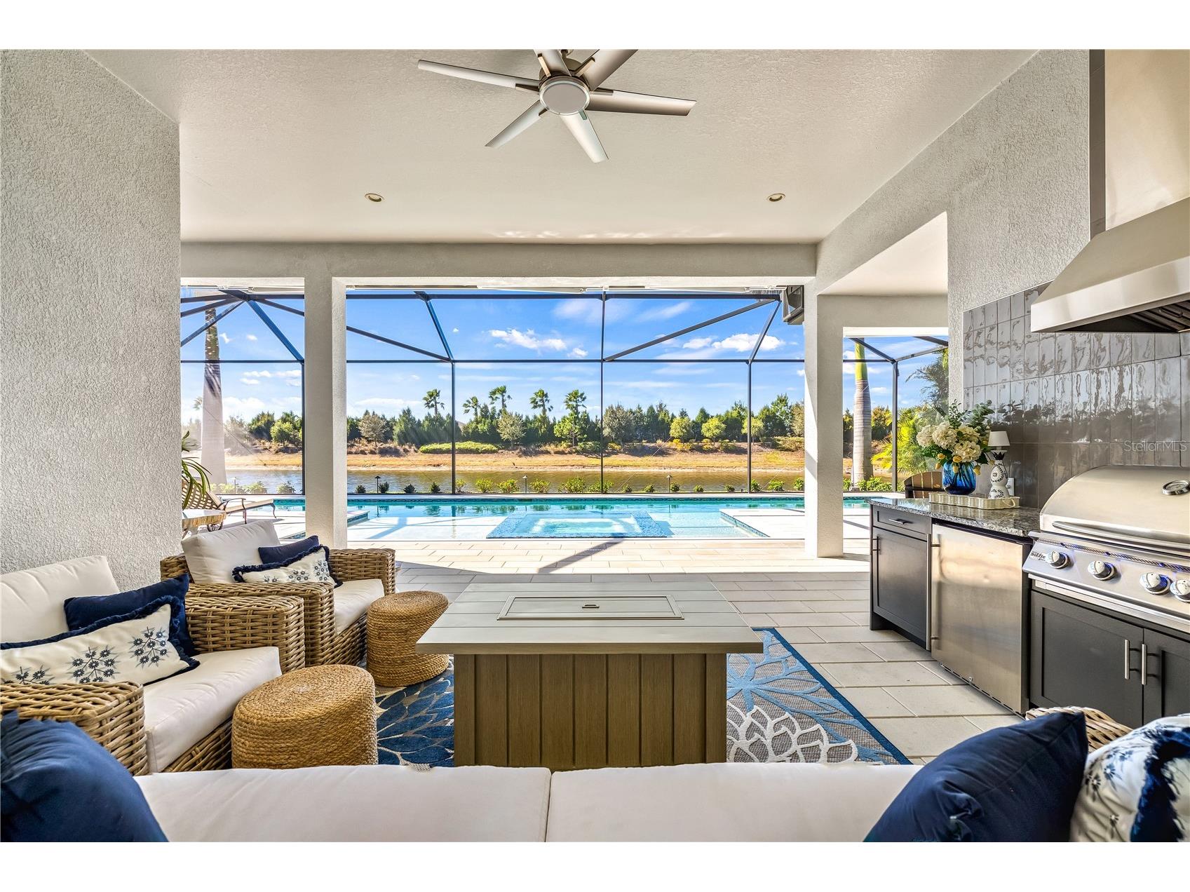 8281 Redonda Loop Bradenton FL 34202 A4681292 image40