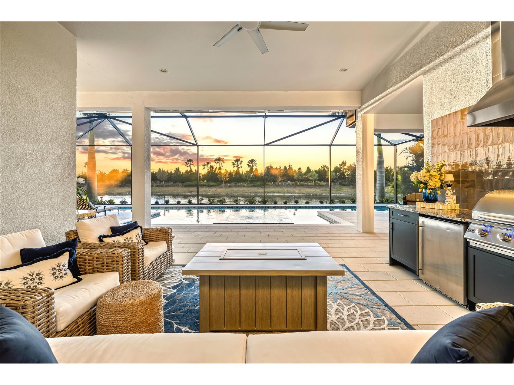 8281 Redonda Loop Bradenton FL 34202 A4681292 image53