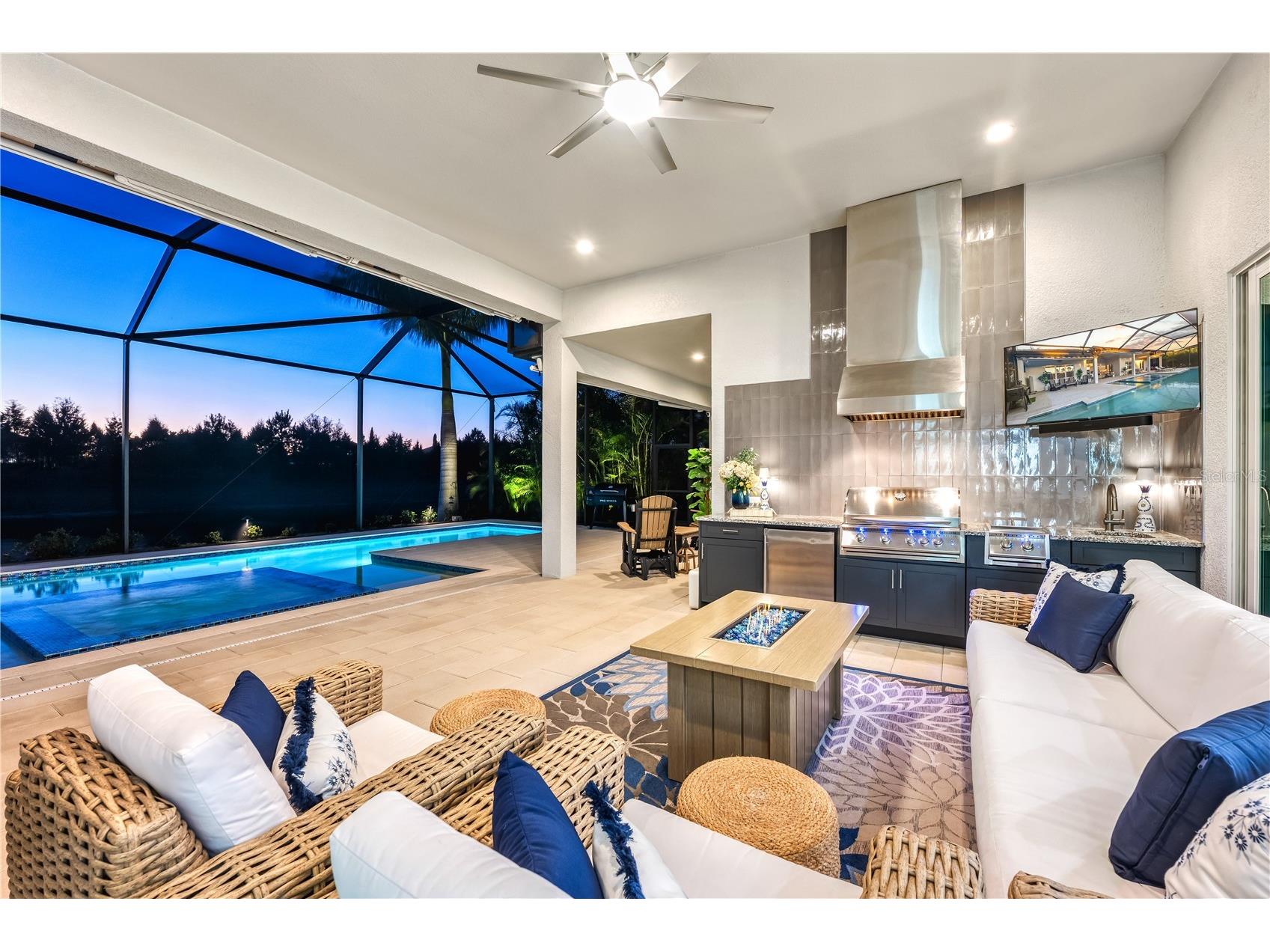 8281 Redonda Loop Bradenton FL 34202 A4681292 image60