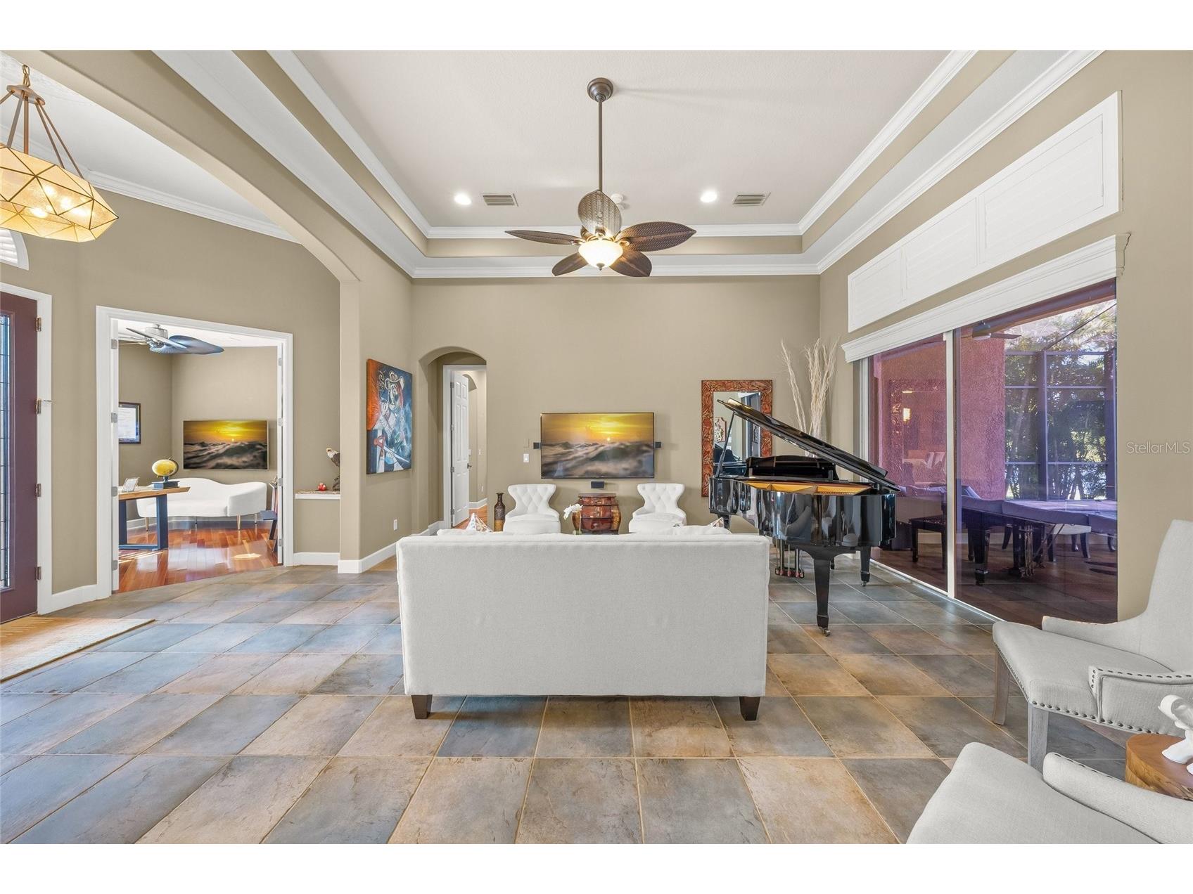 8282 Barton Farms Boulevard Sarasota FL 34240 A4689205 image13