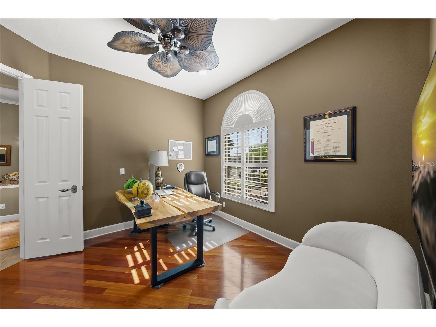 8282 Barton Farms Boulevard Sarasota FL 34240 A4689205 image17