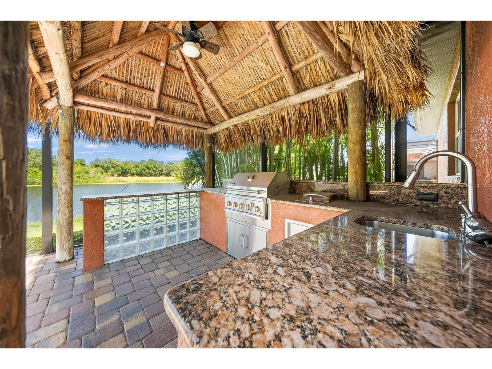 8282 Barton Farms Boulevard Sarasota FL 34240 A4689205 image32