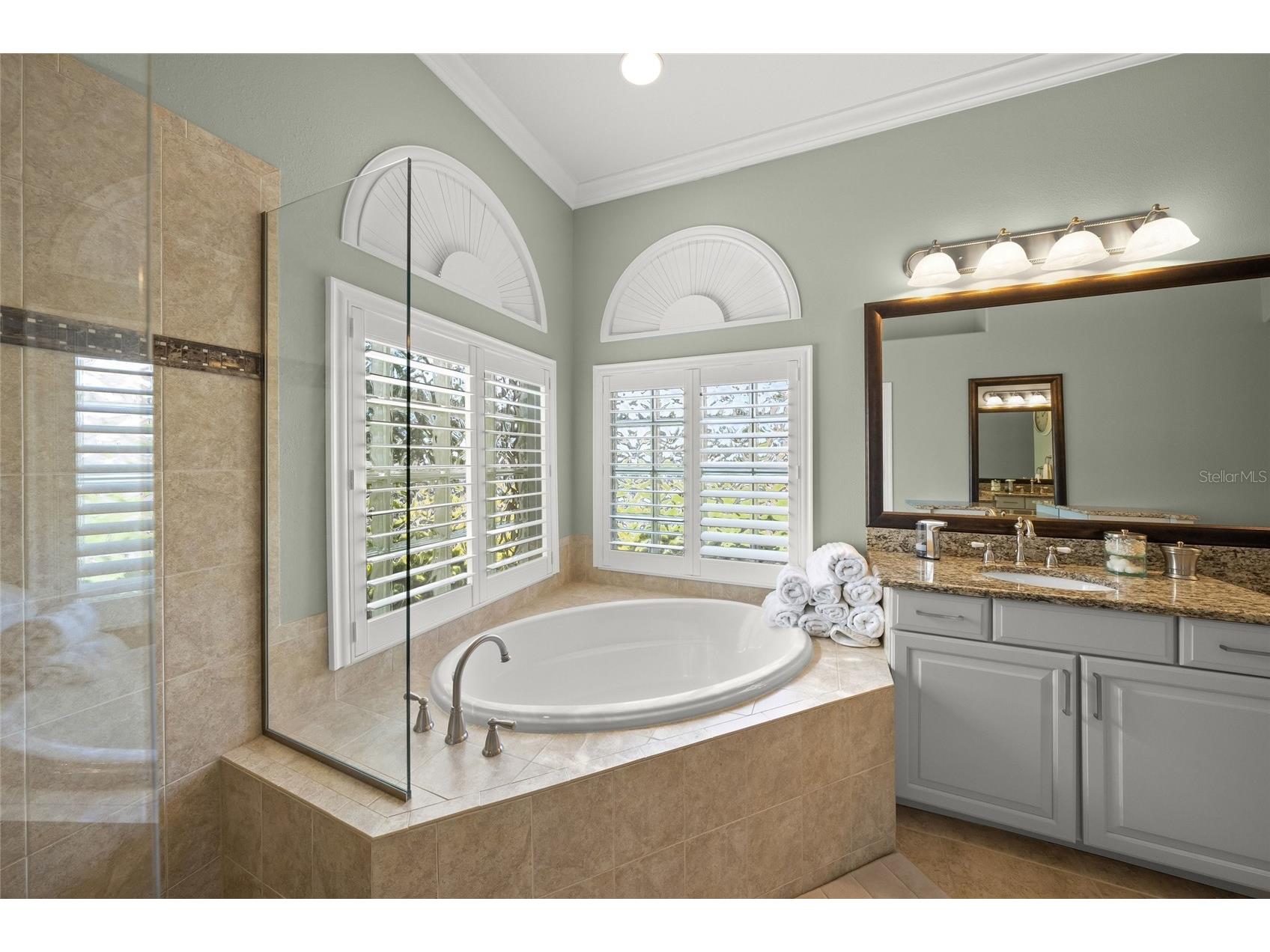 8282 Barton Farms Boulevard Sarasota FL 34240 A4689205 image42