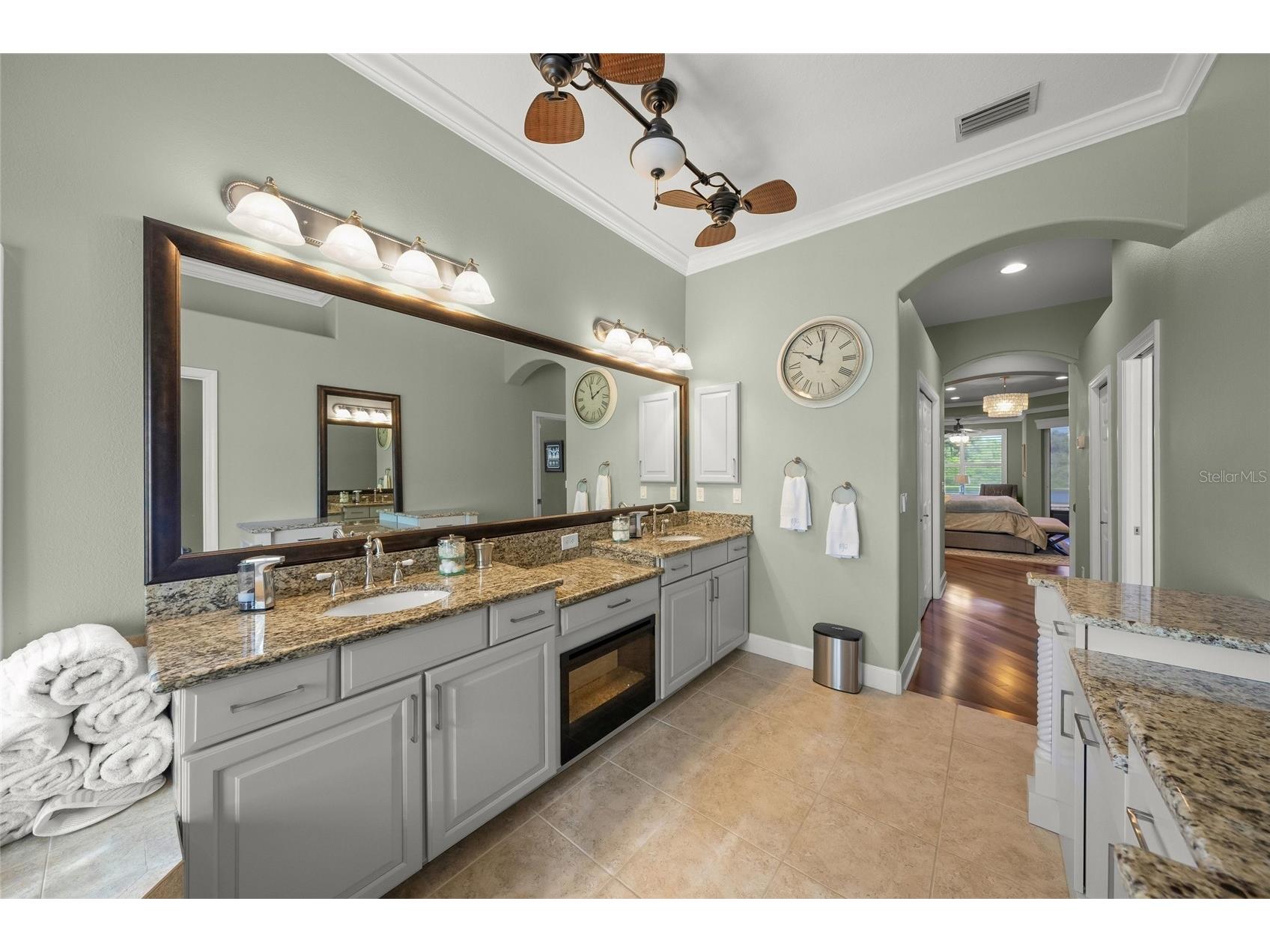 8282 Barton Farms Boulevard Sarasota FL 34240 A4689205 image44