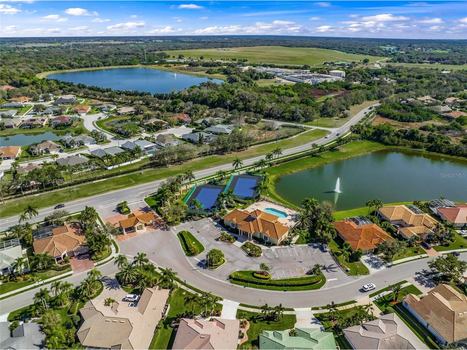 8282 Barton Farms Boulevard Sarasota FL 34240 A4689205 image60