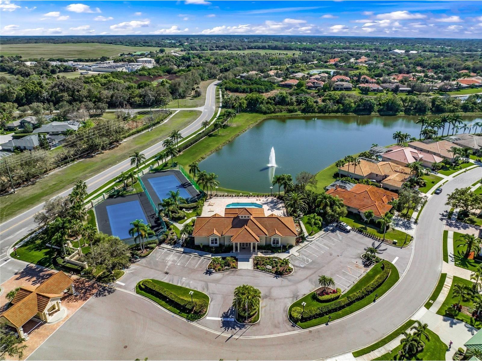 8282 Barton Farms Boulevard Sarasota FL 34240 A4689205 image61