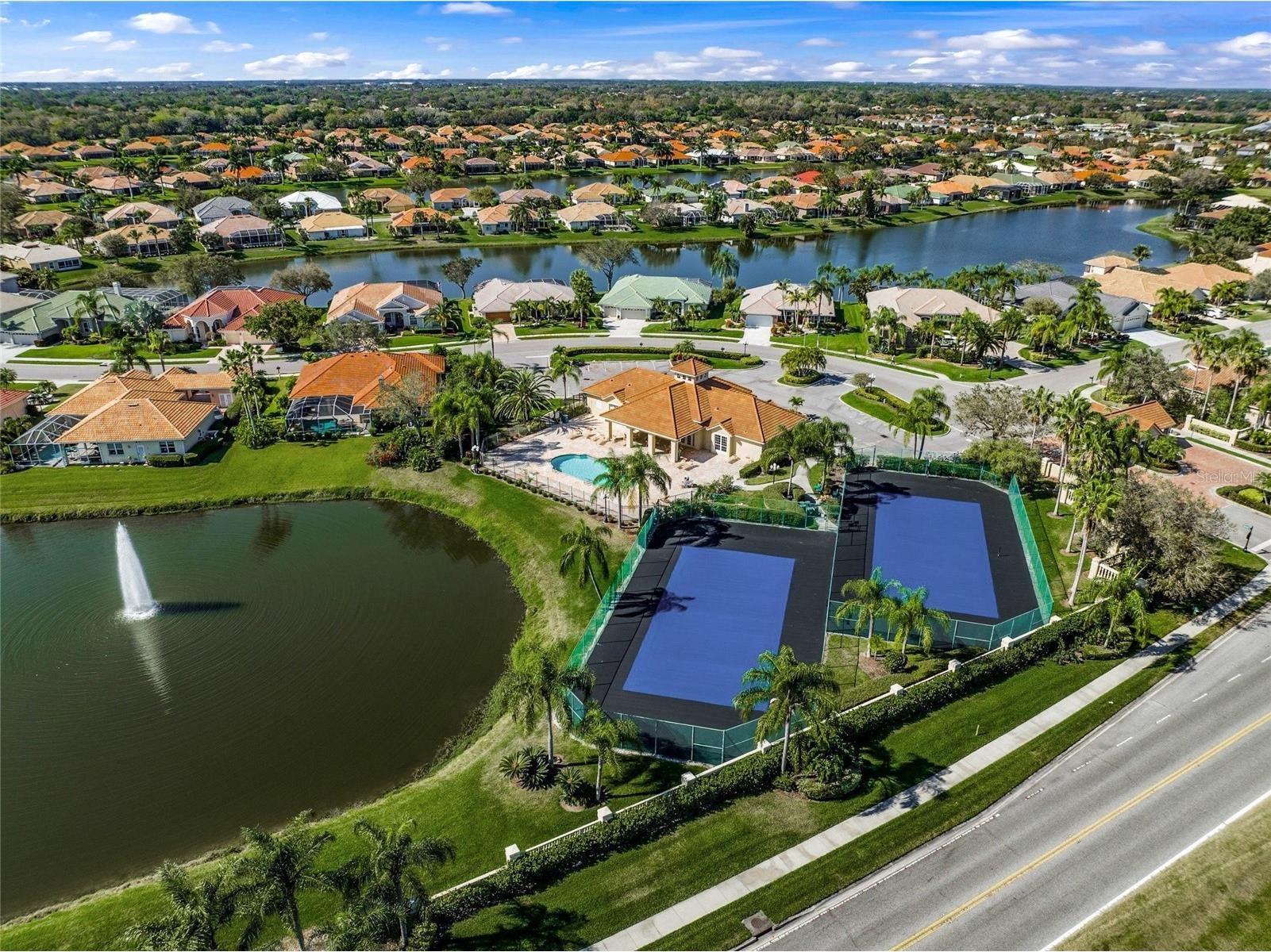 8282 Barton Farms Boulevard Sarasota FL 34240 A4689205 image62