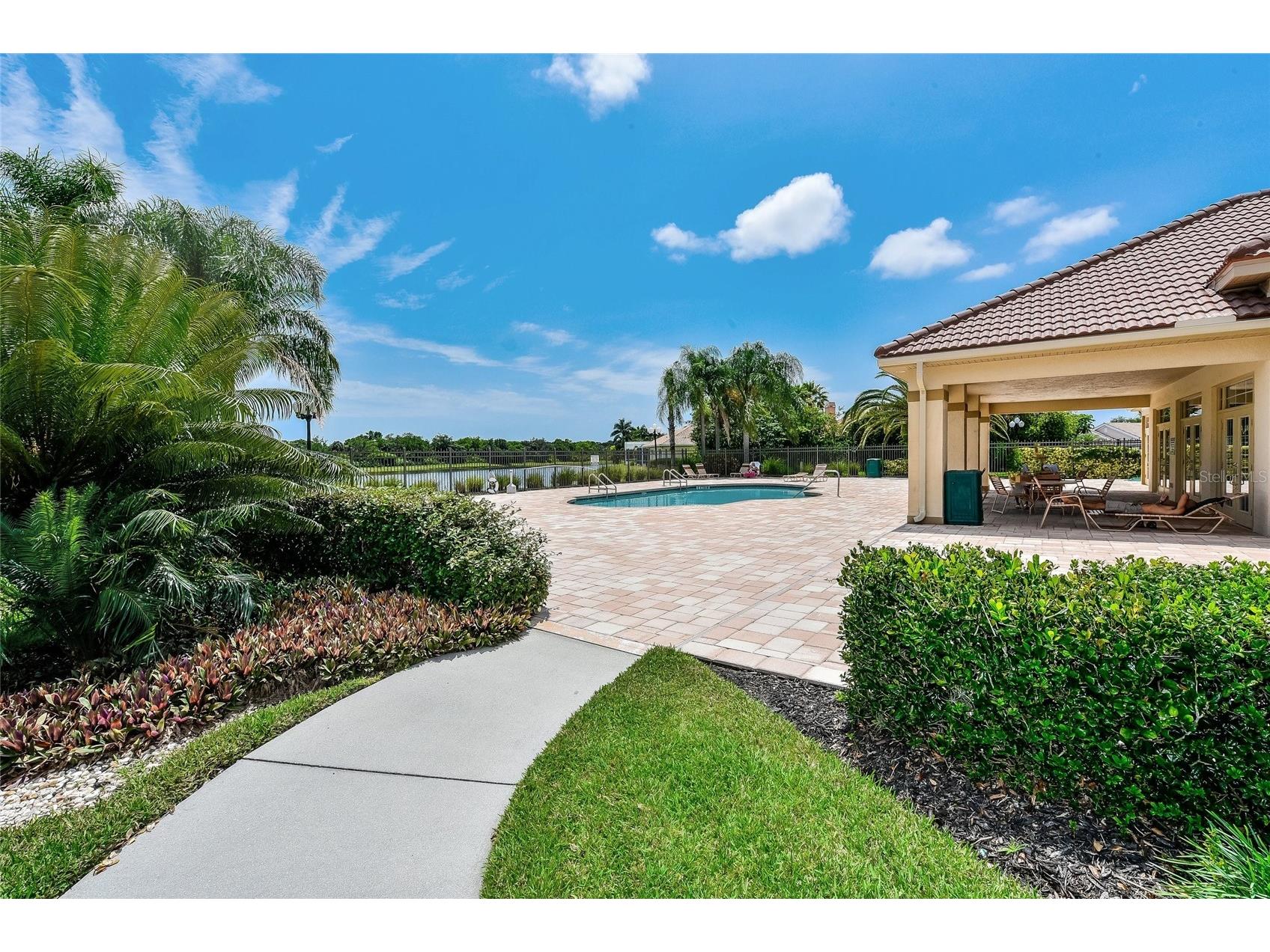 8282 Barton Farms Boulevard Sarasota FL 34240 A4689205 image66
