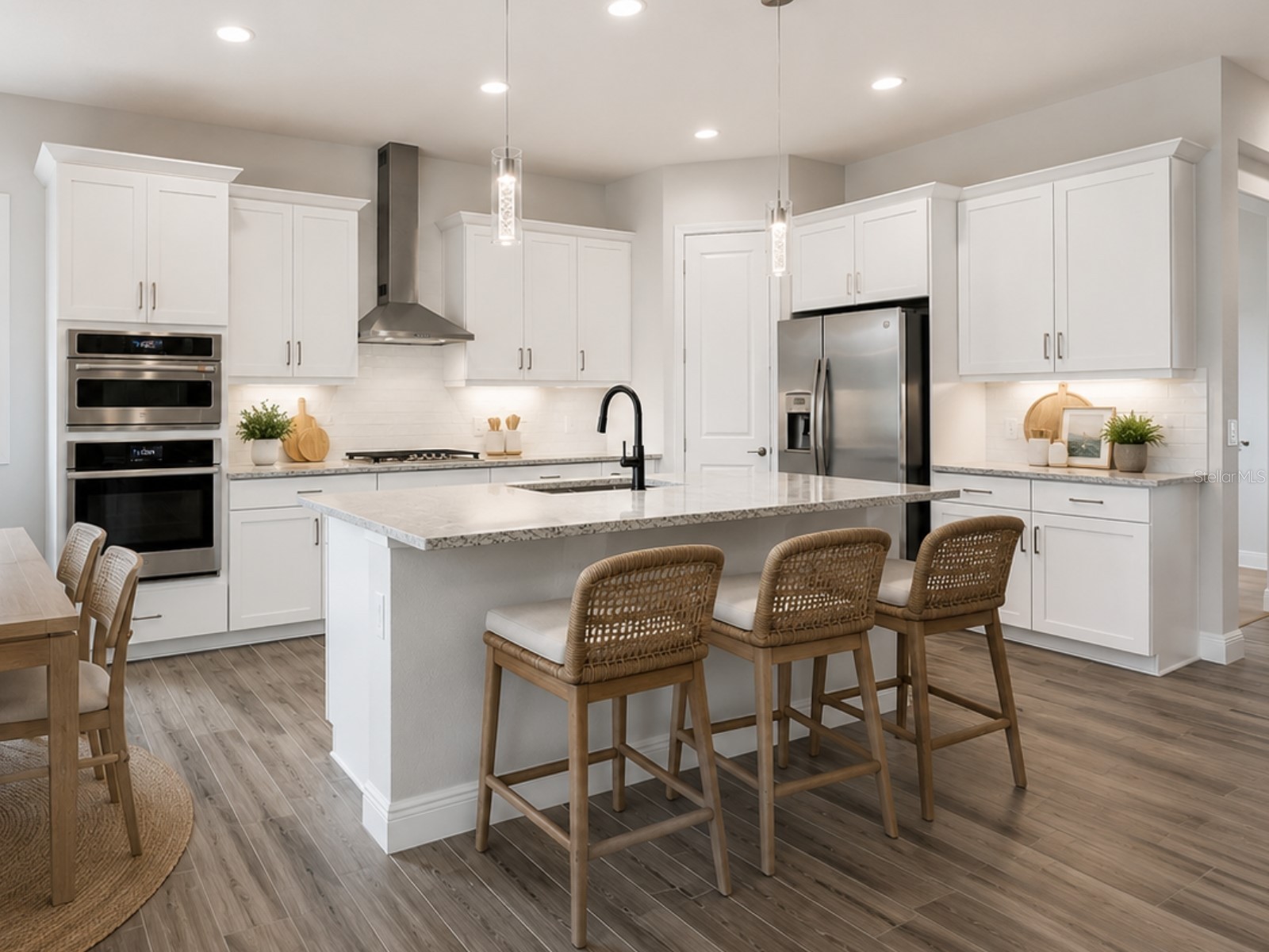 8282 Grande Shores Drive Sarasota FL 34240 A4697772 image18
