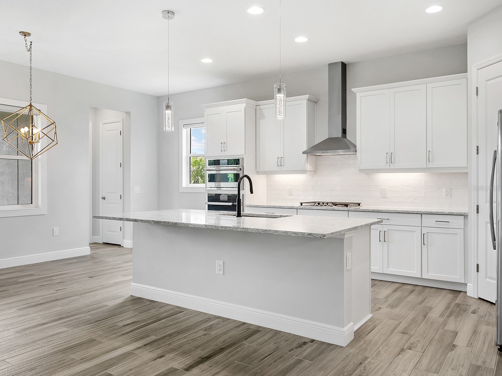 8282 Grande Shores Drive Sarasota FL 34240 A4697772 image22