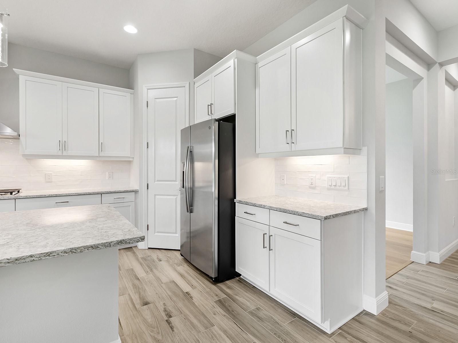 8282 Grande Shores Drive Sarasota FL 34240 A4697772 image23