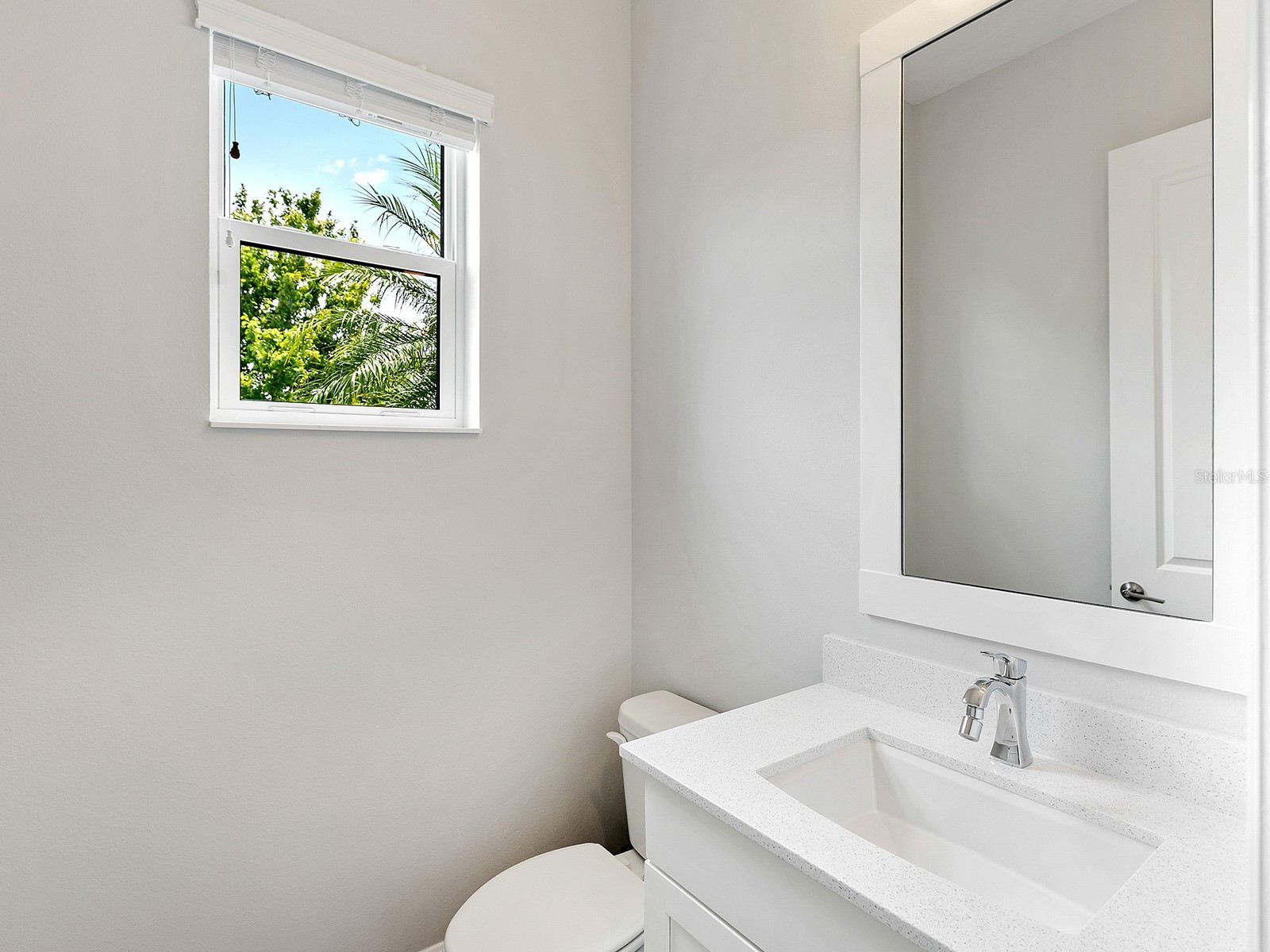8282 Grande Shores Drive Sarasota FL 34240 A4697772 image30