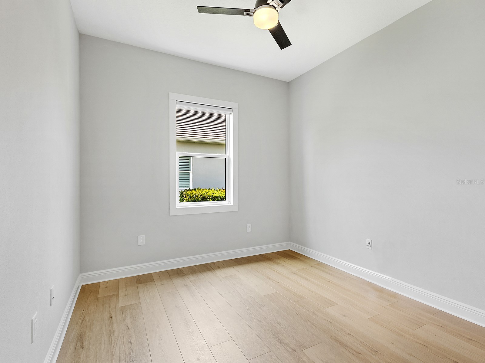 8282 Grande Shores Drive Sarasota FL 34240 A4697772 image32