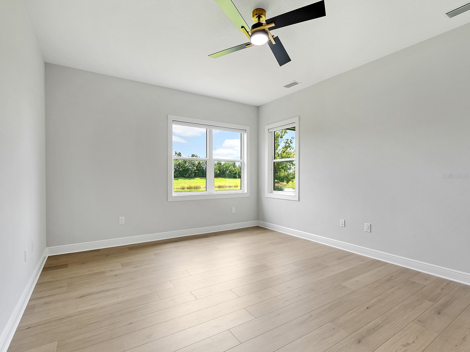8282 Grande Shores Drive Sarasota FL 34240 A4697772 image35