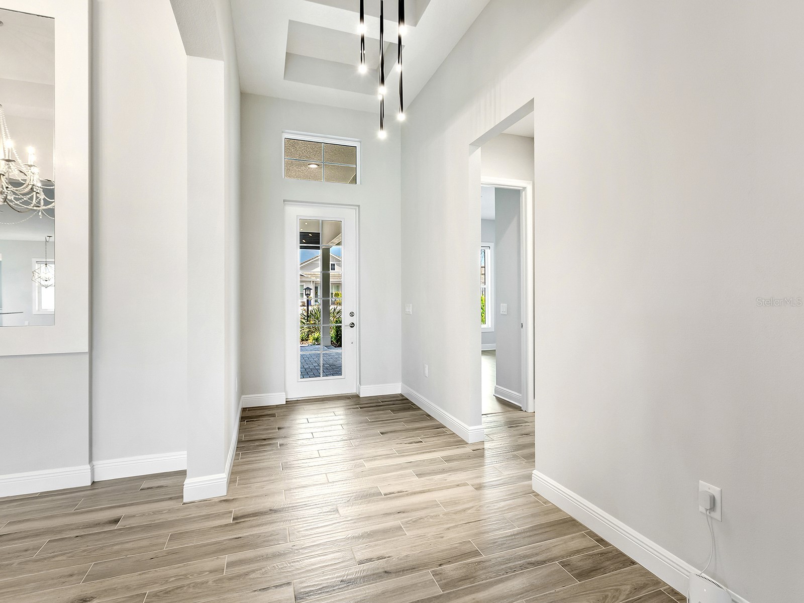 8282 Grande Shores Drive Sarasota FL 34240 A4697772 image9