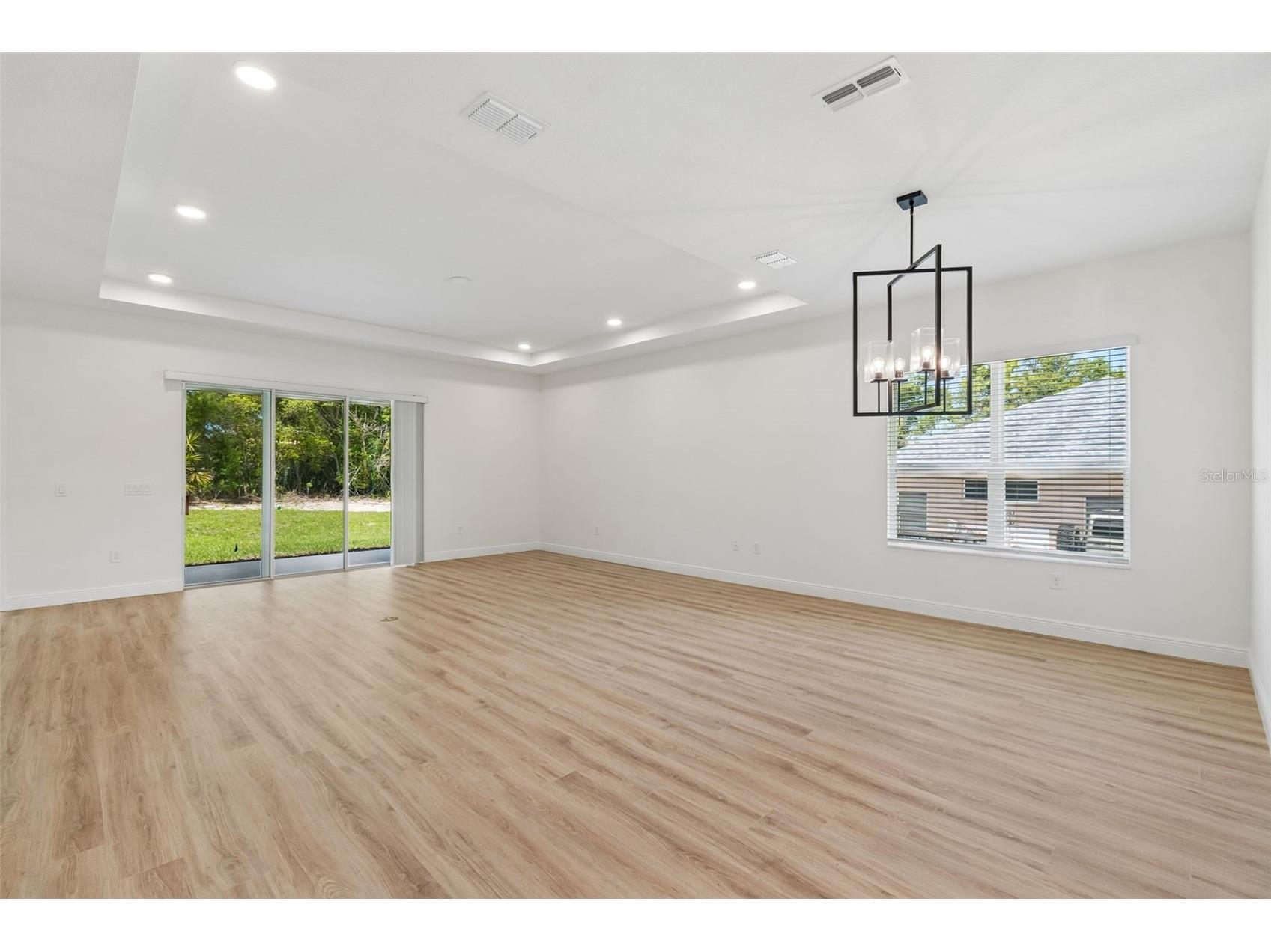 8283 Nittany Road Weeki Wachee FL 34613 W7882342 image14