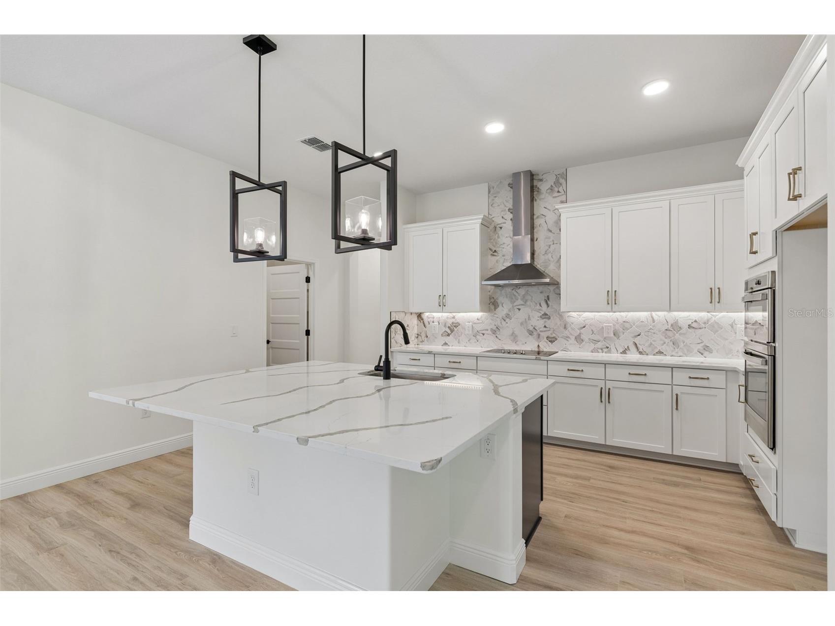 8283 Nittany Road Weeki Wachee FL 34613 W7882342 image18