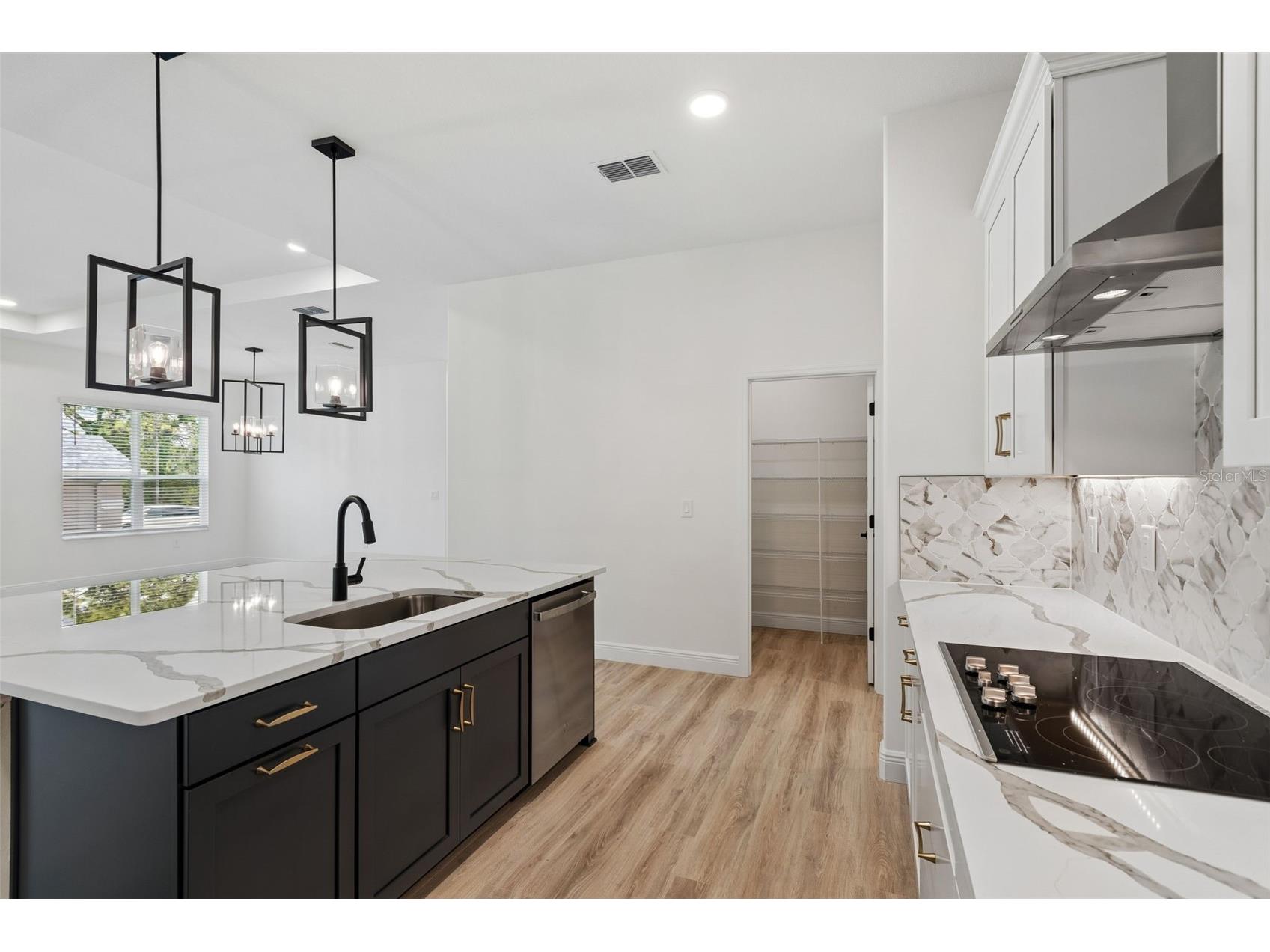 8283 Nittany Road Weeki Wachee FL 34613 W7882342 image21