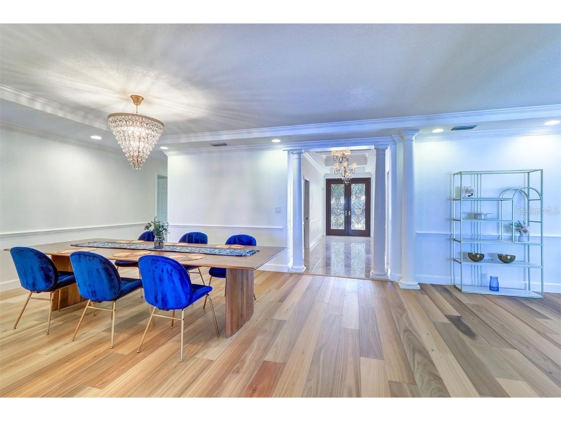 8286 30th Avenue N Saint Petersburg FL 33710 TB8405645 image10