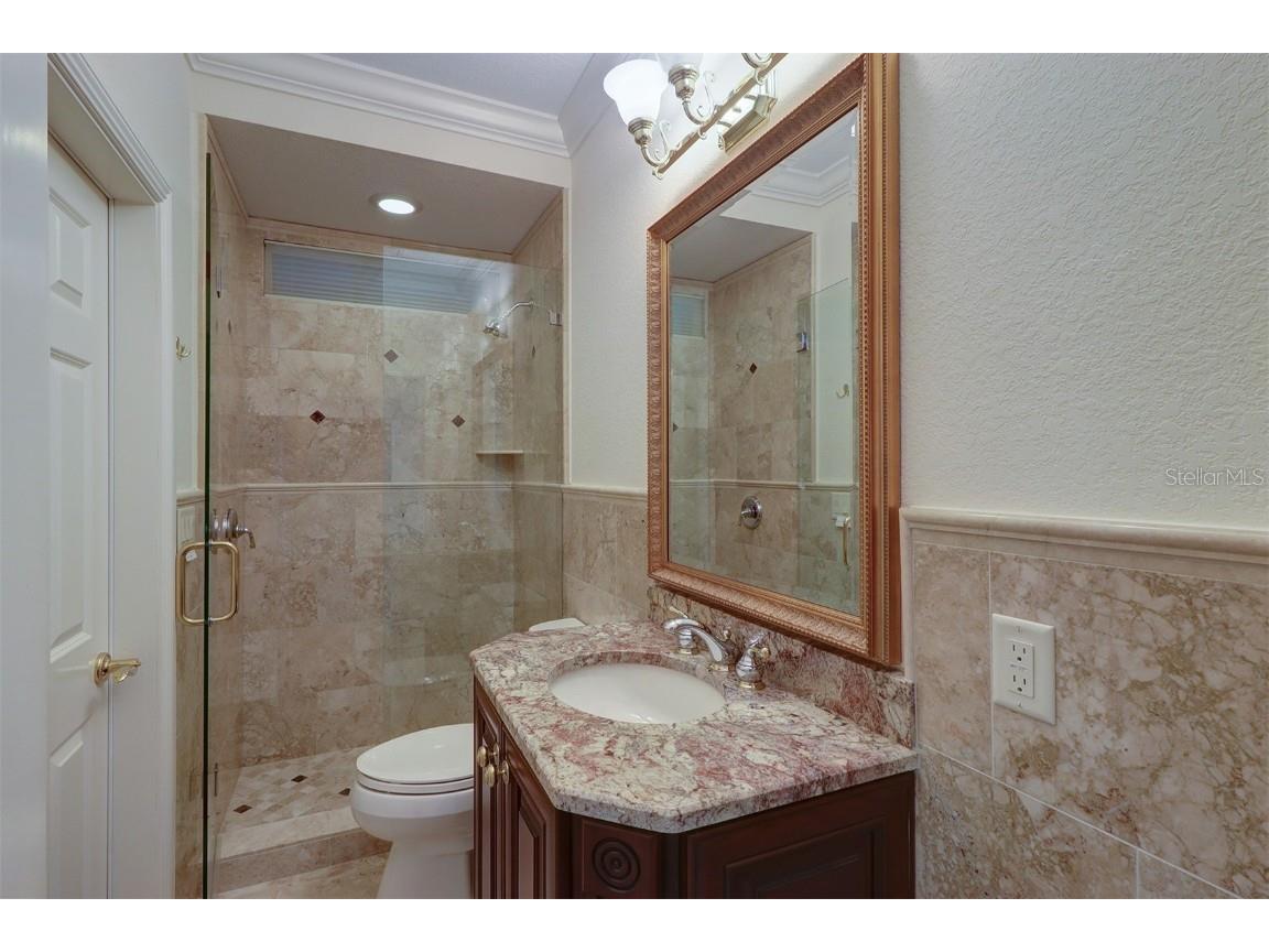 8286 30th Avenue N Saint Petersburg FL 33710 TB8405645 image30