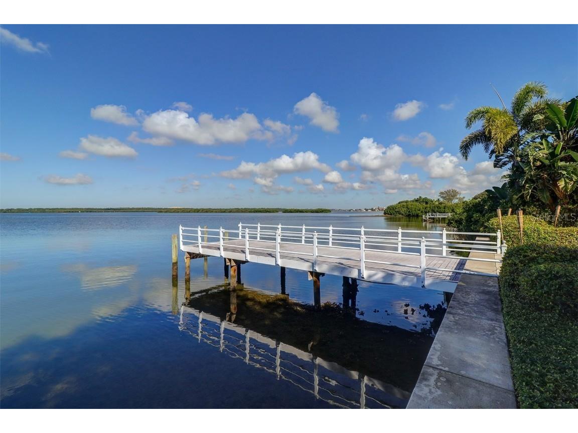 8286 30th Avenue N Saint Petersburg FL 33710 TB8405645 image7