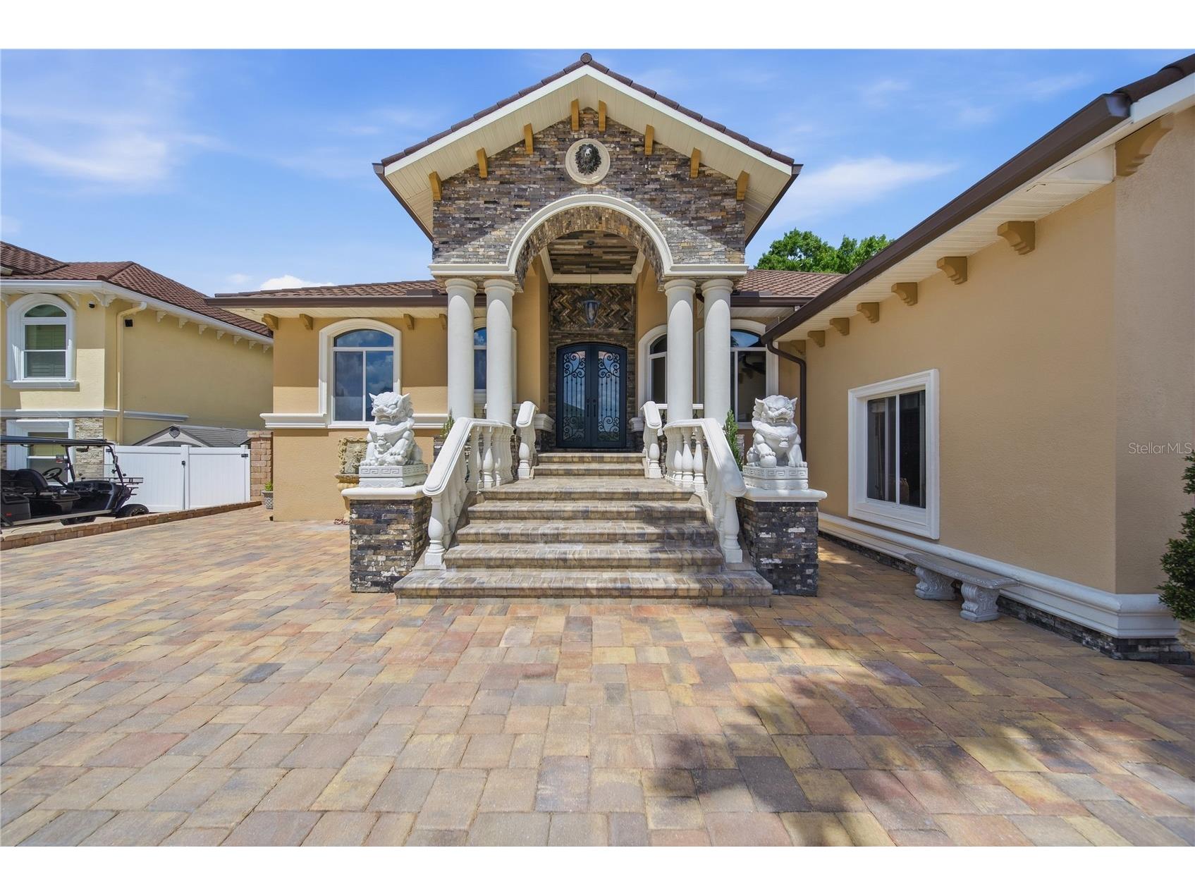 8286 N 97th N St Seminole FL 33777 TB8511247 image1