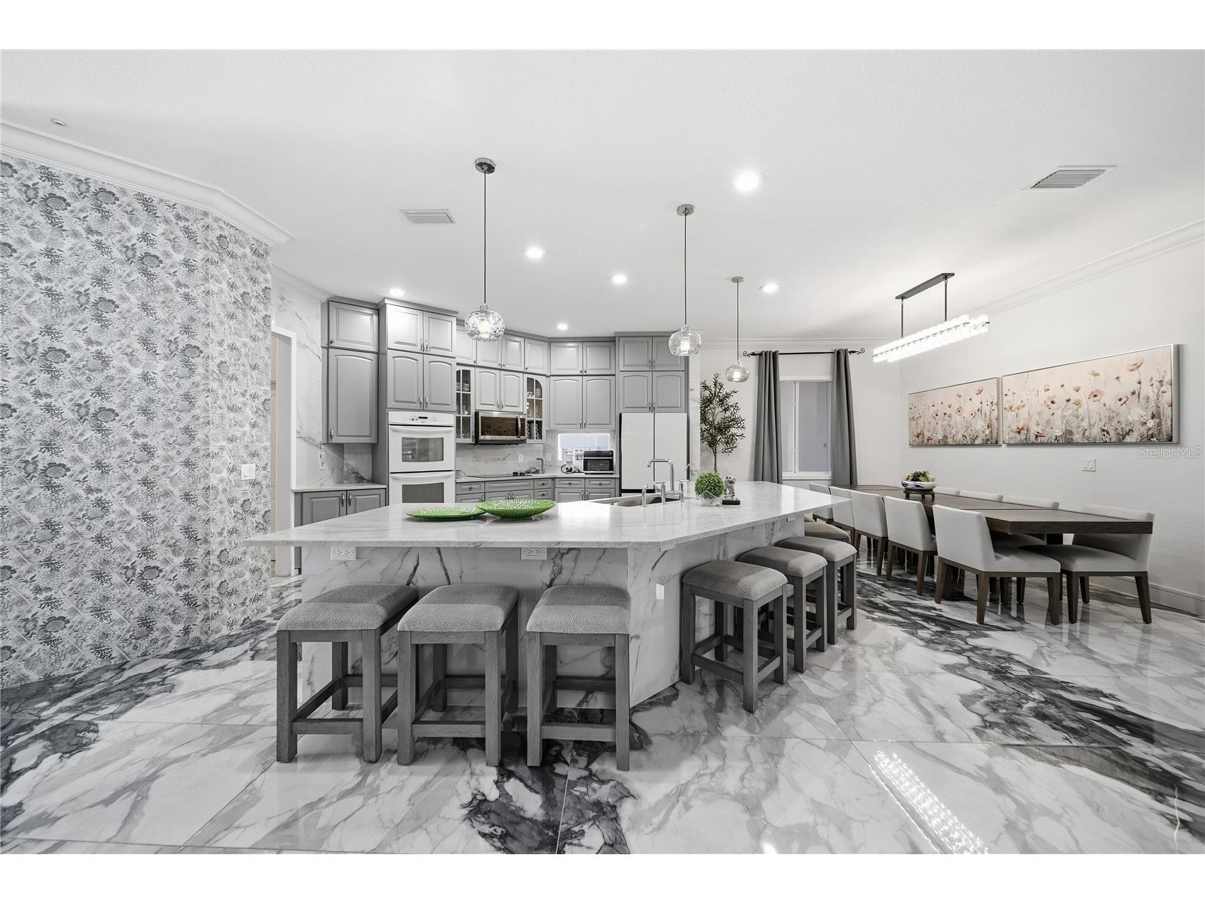 8286 N 97th N St Seminole FL 33777 TB8511247 image12