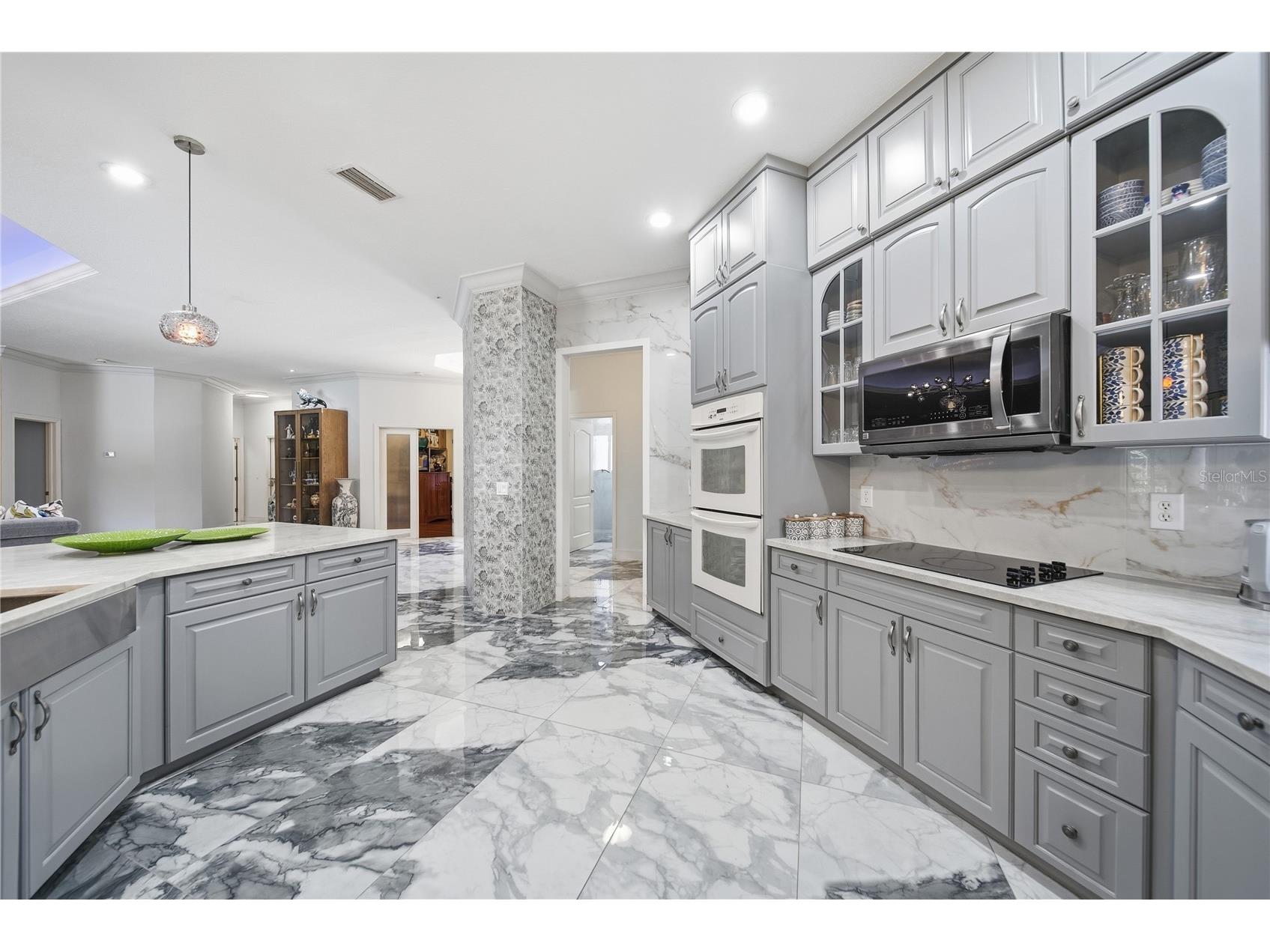 8286 N 97th N St Seminole FL 33777 TB8511247 image15