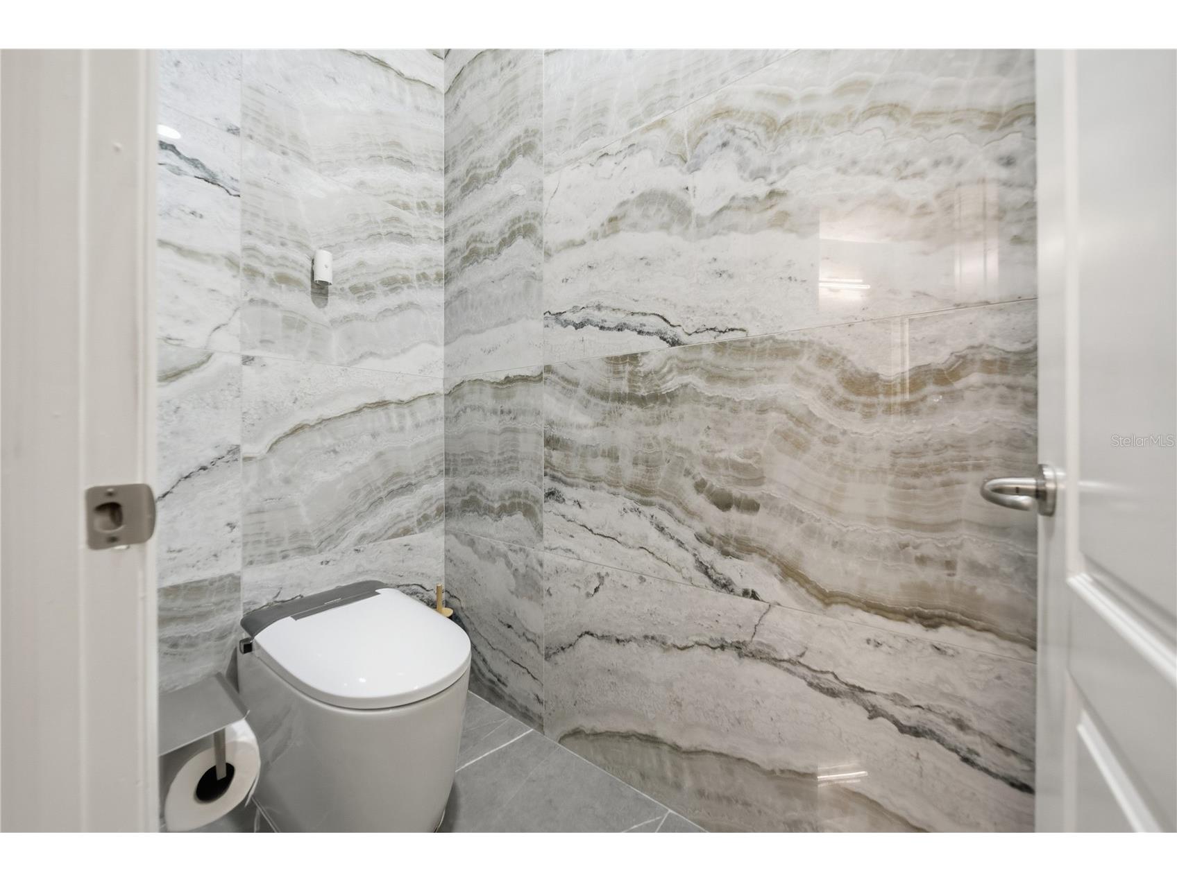 8286 N 97th N St Seminole FL 33777 TB8511247 image22