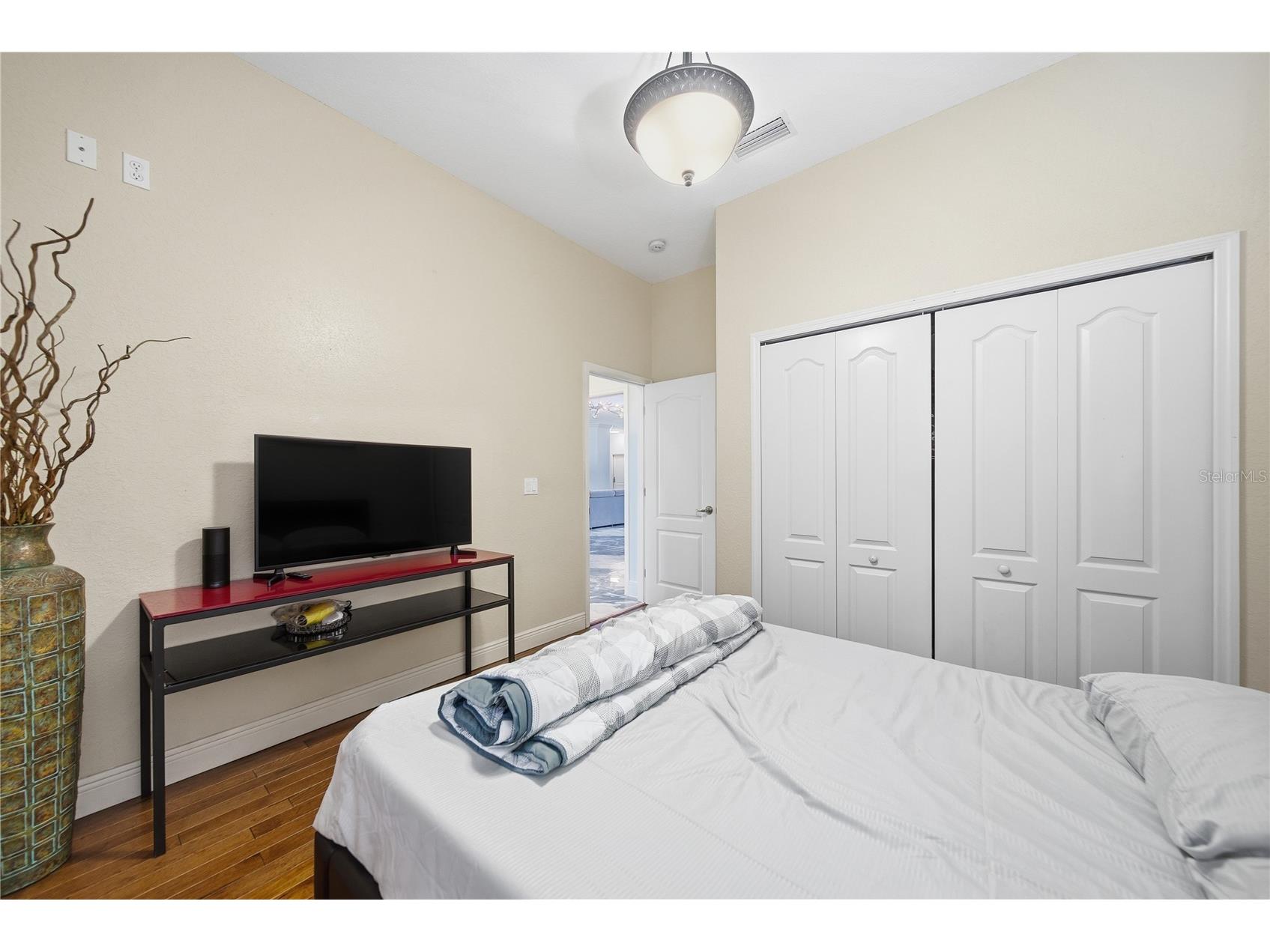 8286 N 97th N St Seminole FL 33777 TB8511247 image28