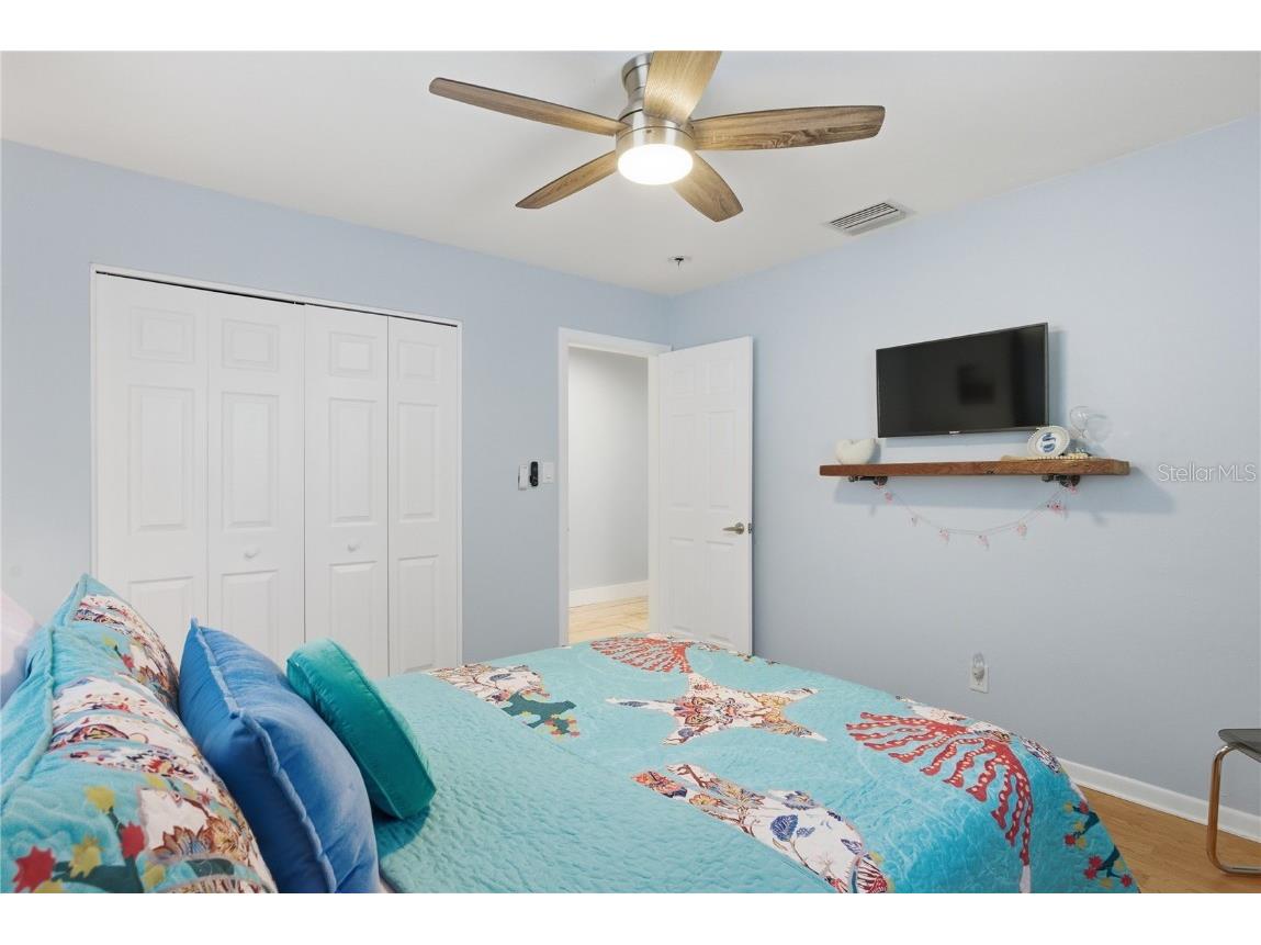 8288 137th Lane Seminole FL 33776 TB8456111 image15