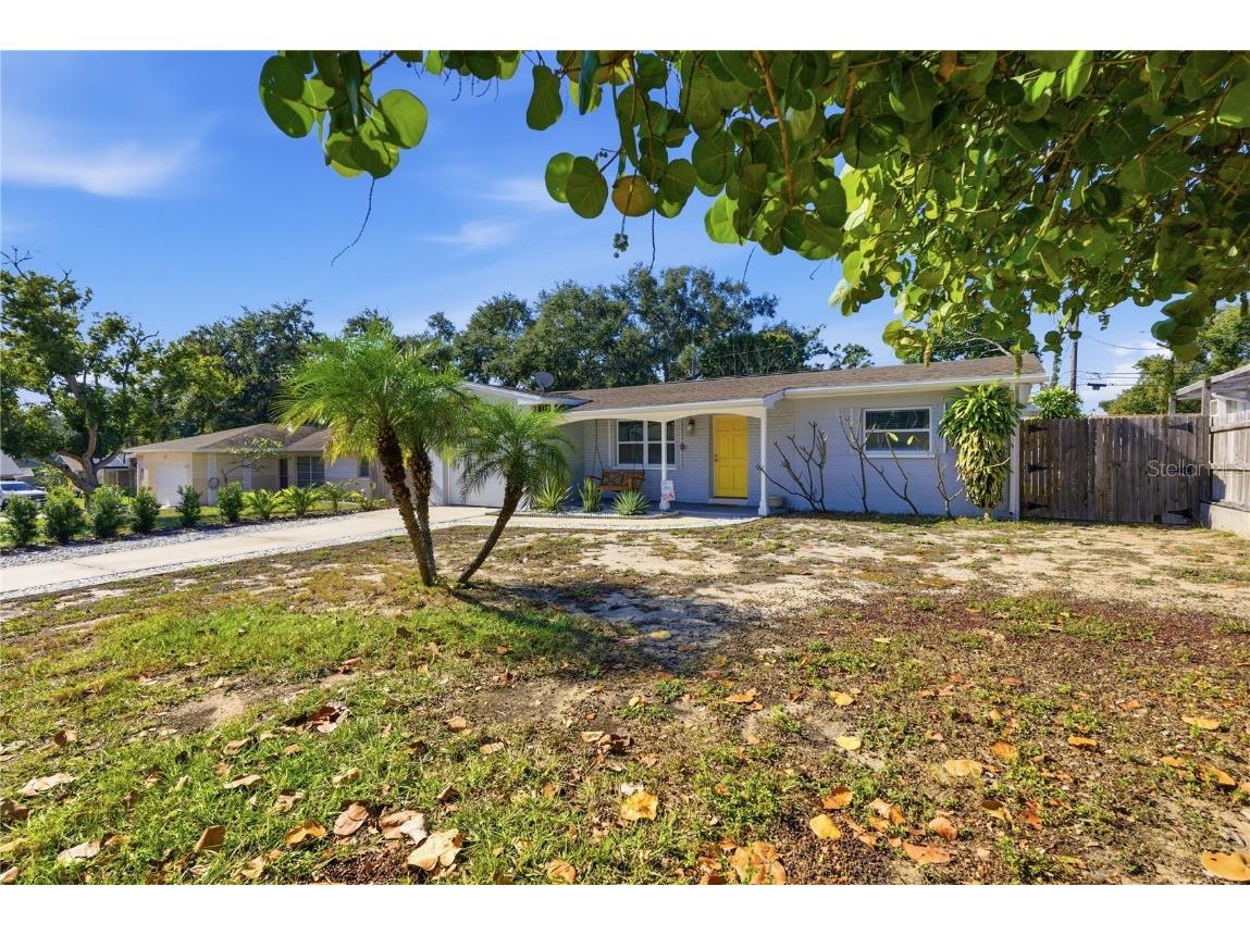 8288 137th Lane Seminole FL 33776 TB8456111 image2