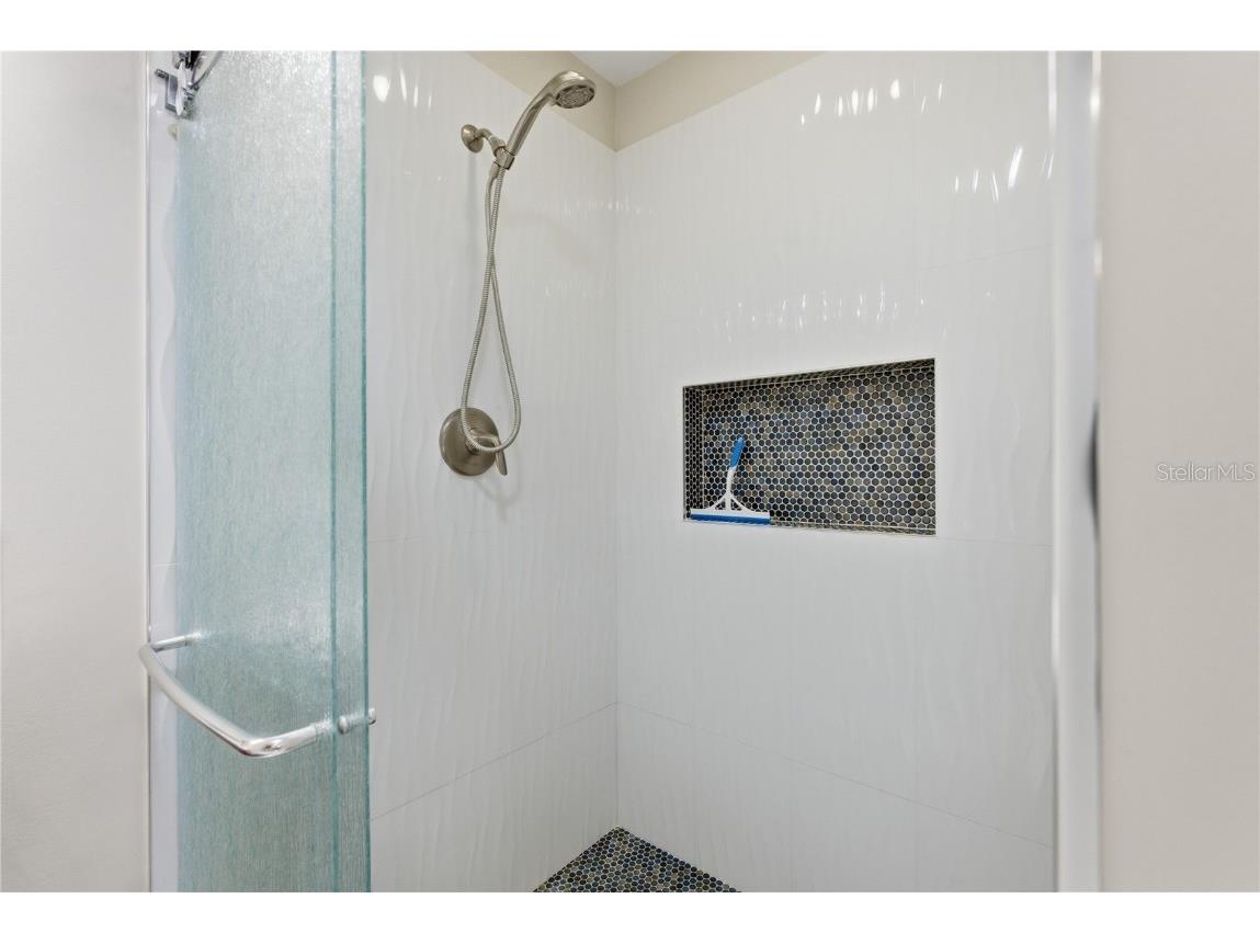 8288 137th Lane Seminole FL 33776 TB8456111 image21