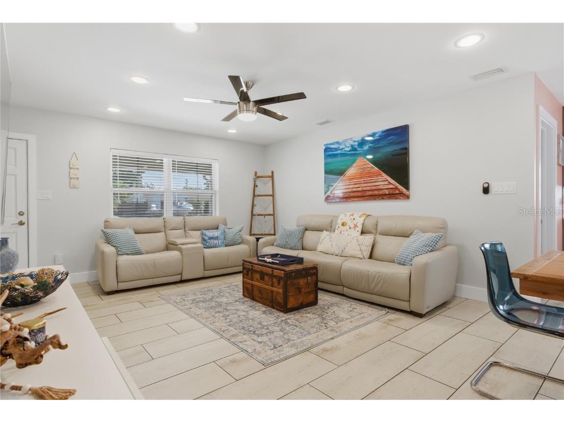 8288 137th Lane Seminole FL 33776 TB8456111 image4