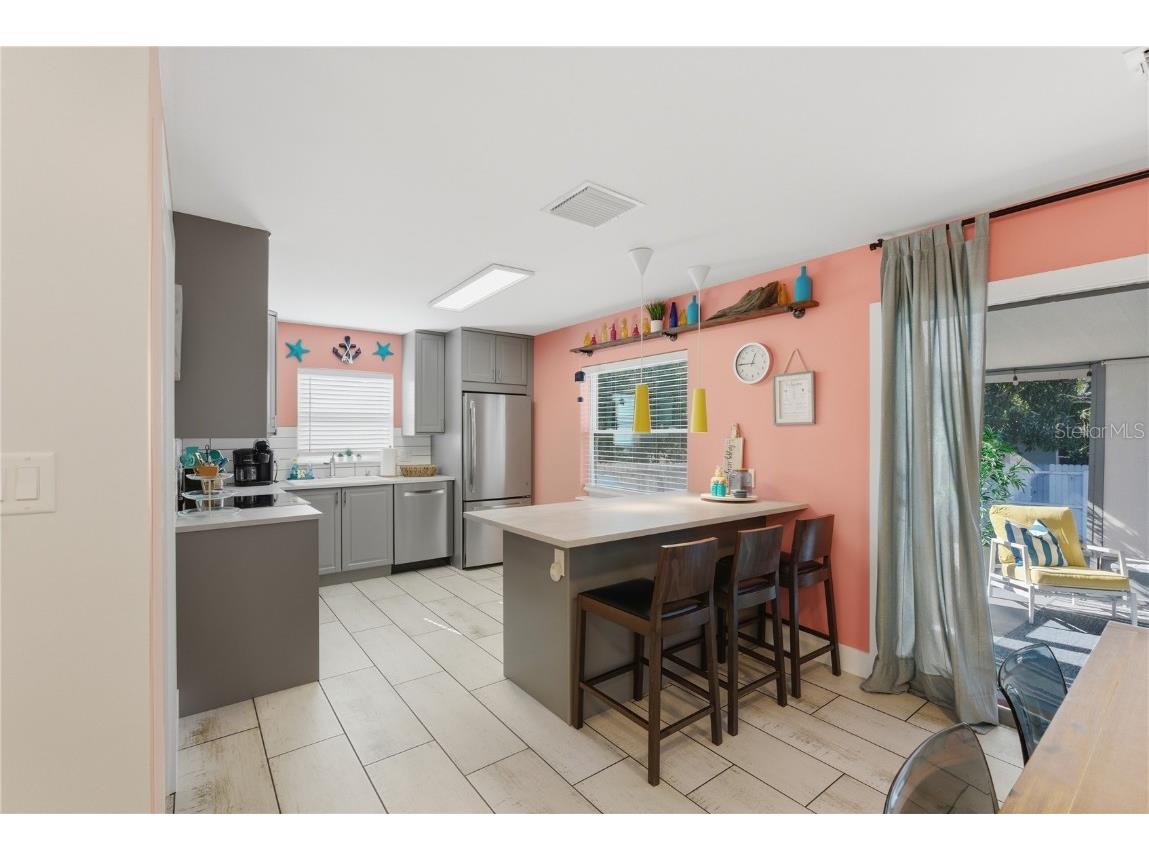 8288 137th Lane Seminole FL 33776 TB8456111 image8